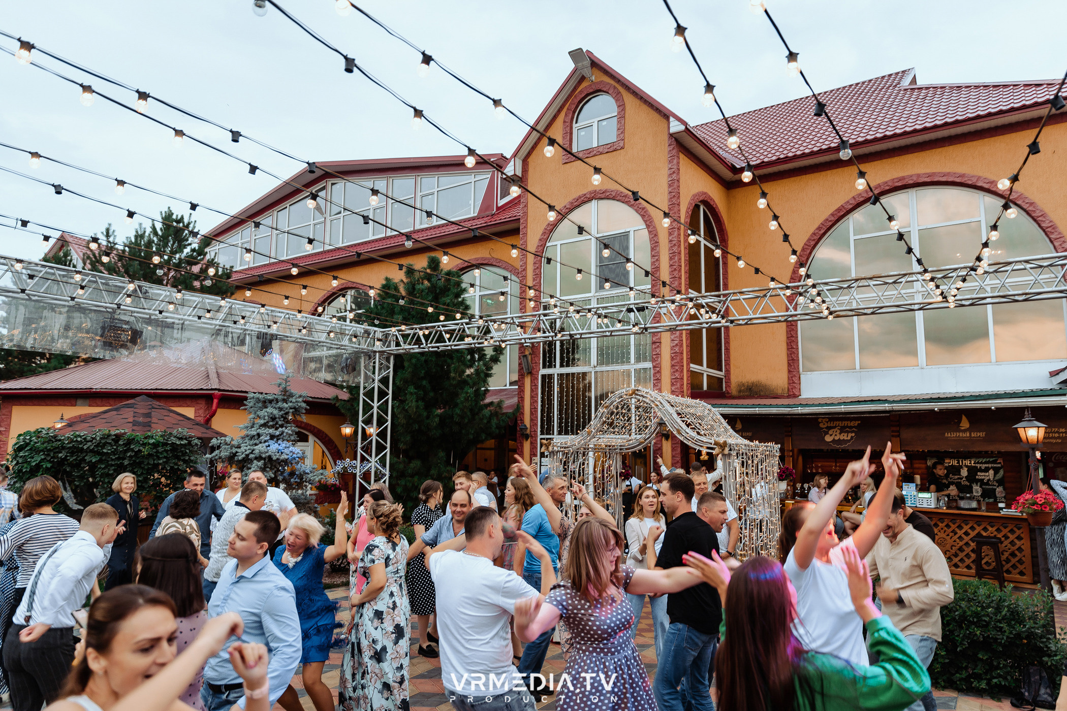 Выходные в ресторане «Лазурный берег»