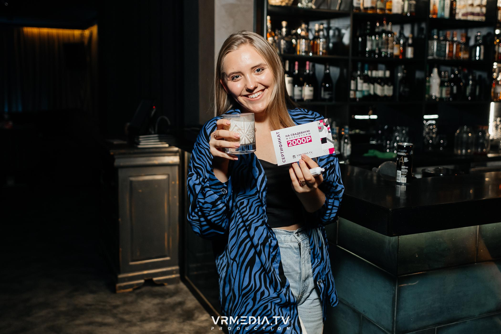 «Gentlemen show» в караоке-баре «Volna»