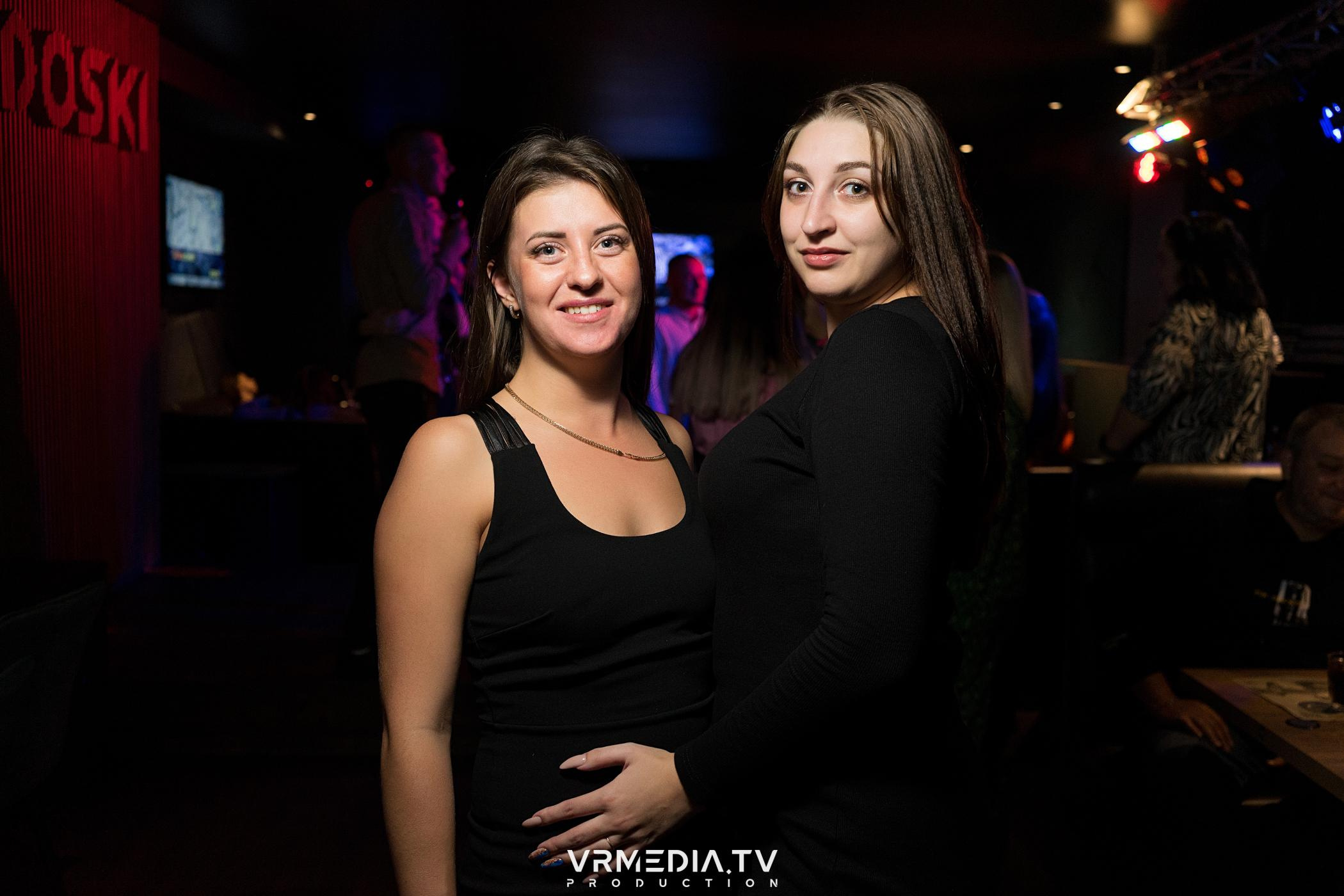 Выходные в баре «DOSKI»