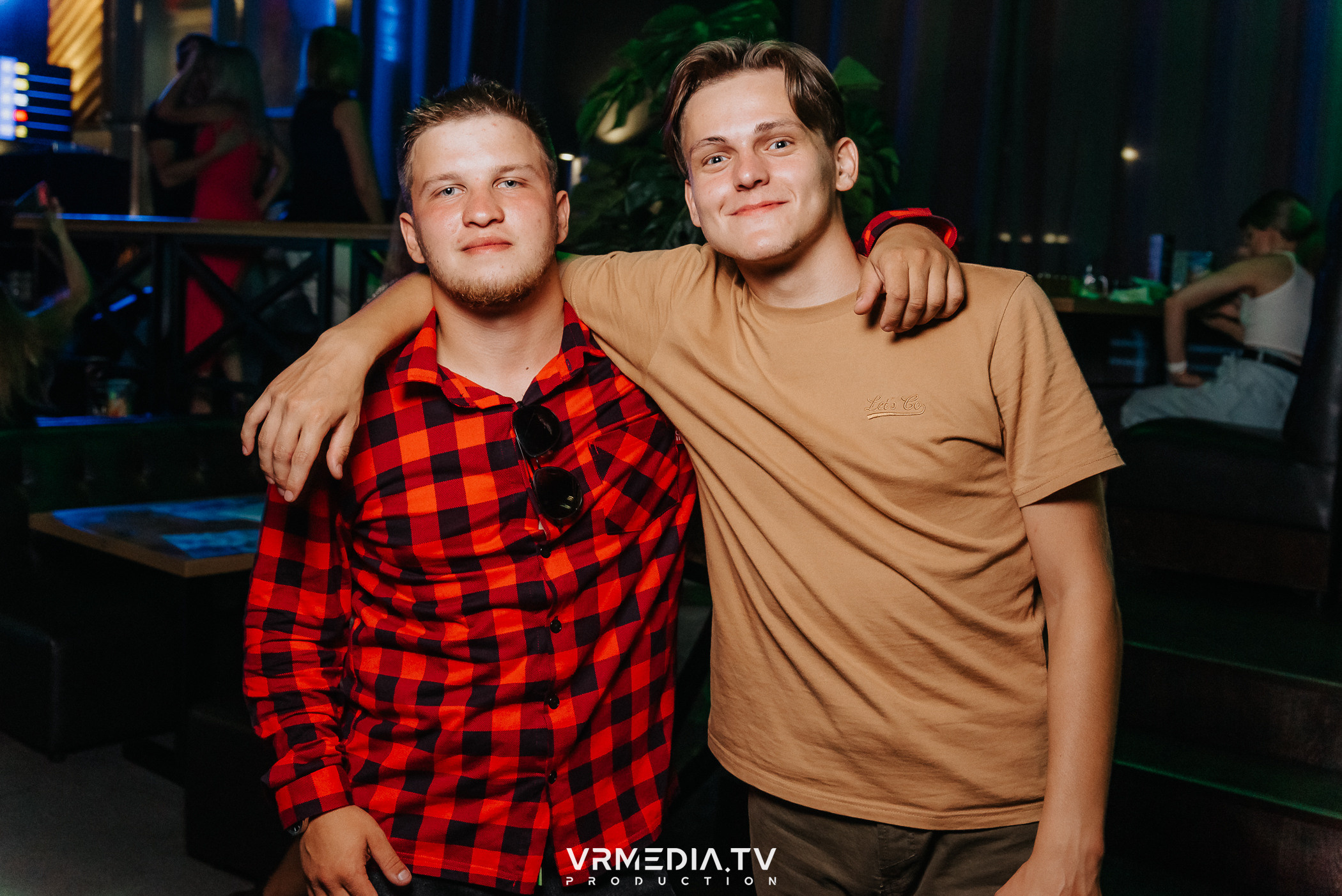 Выходные в баре «DOSKI»