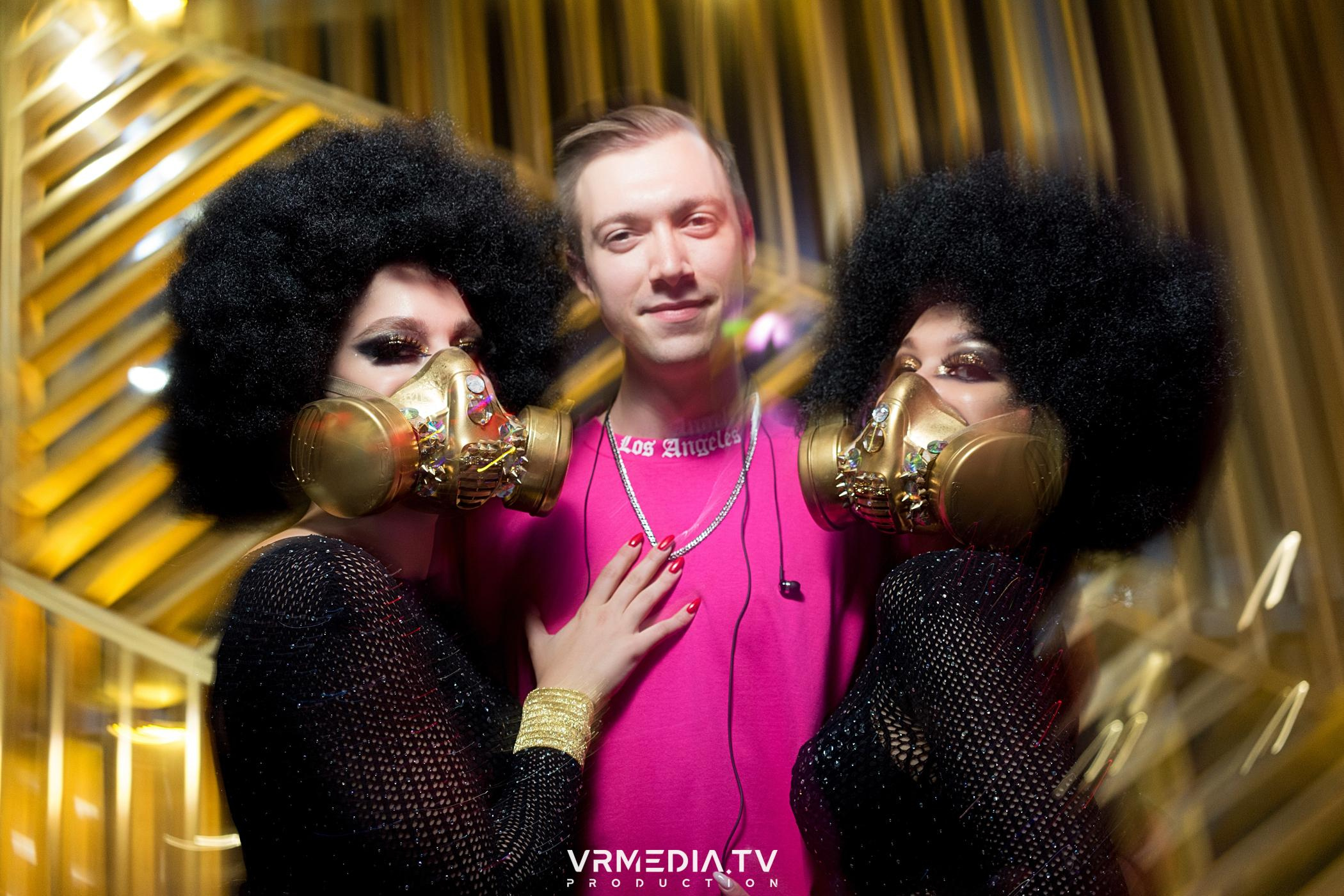 Выходные в баре «DOSKI»