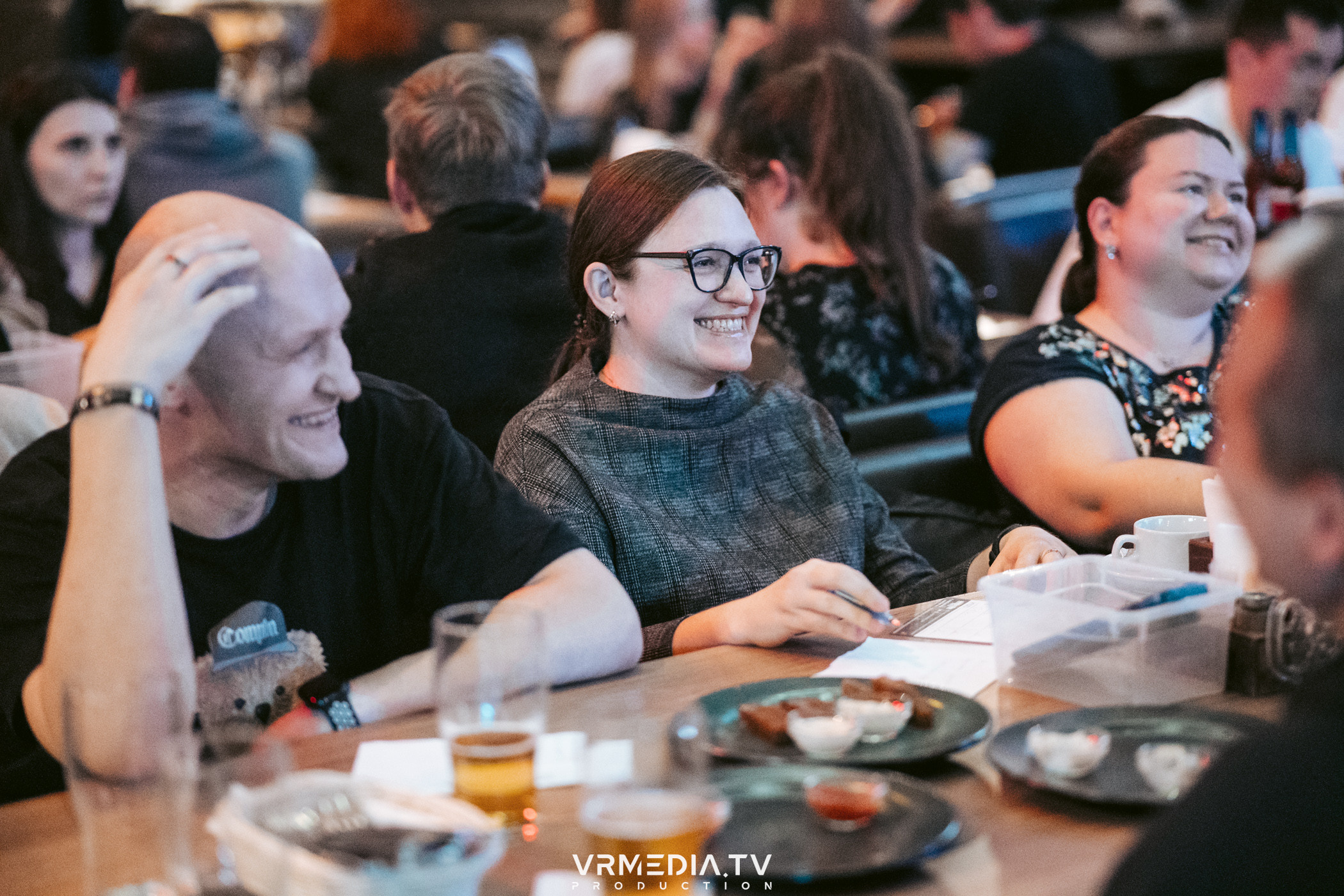 Эйнштейн party в баре «Друзья»