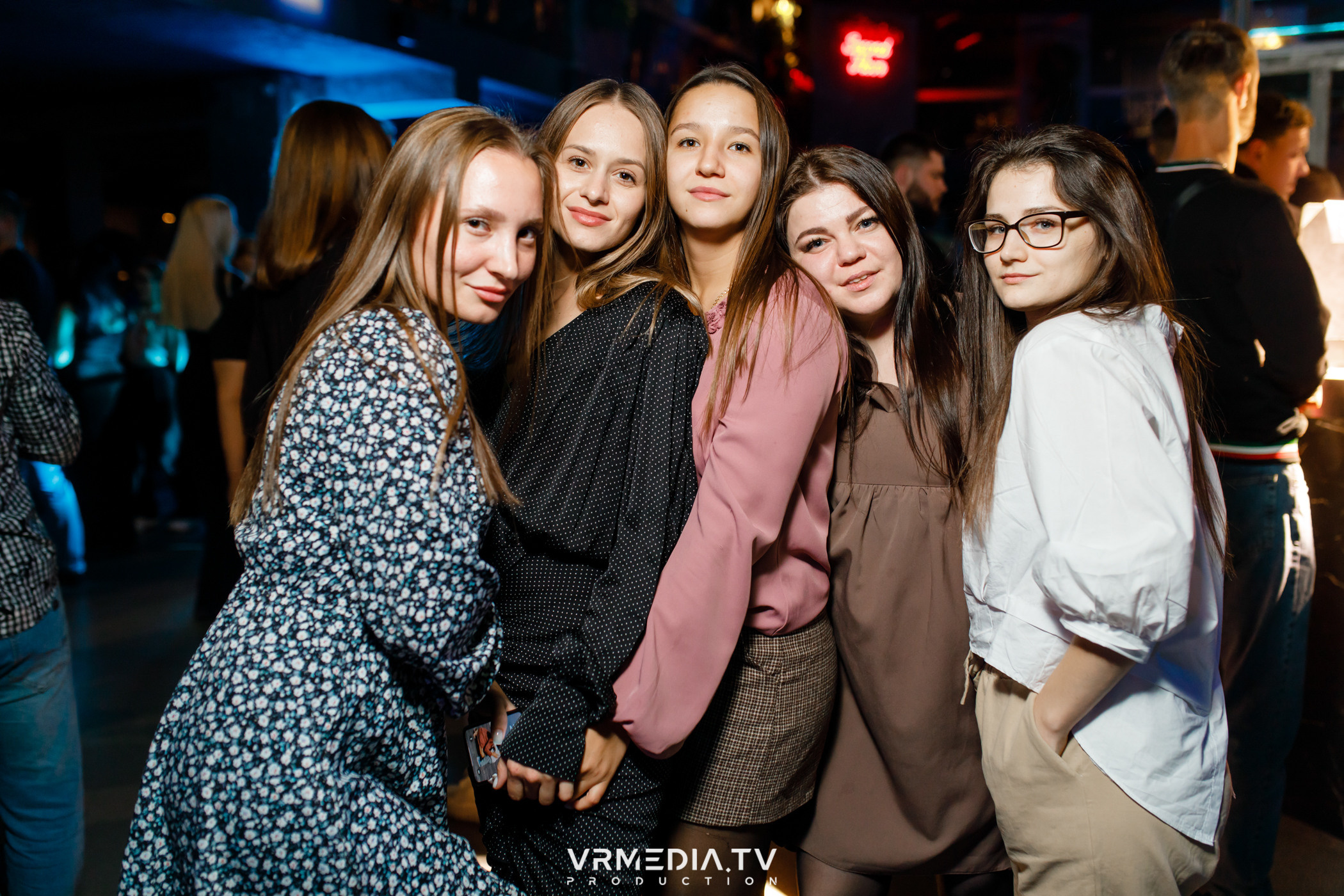 Выходные в баре «Друзья»