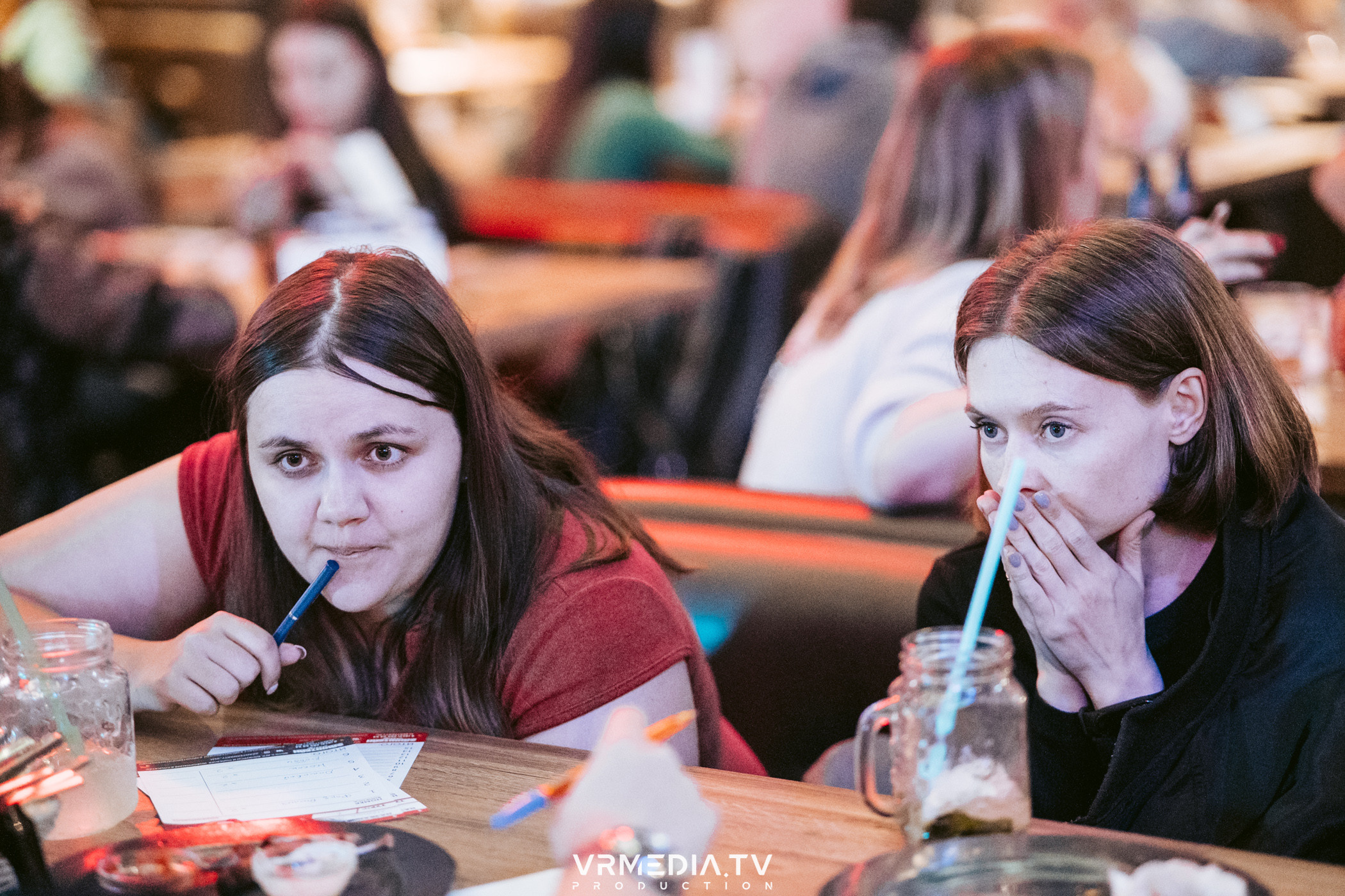 Эйнштейн party в баре «Друзья»