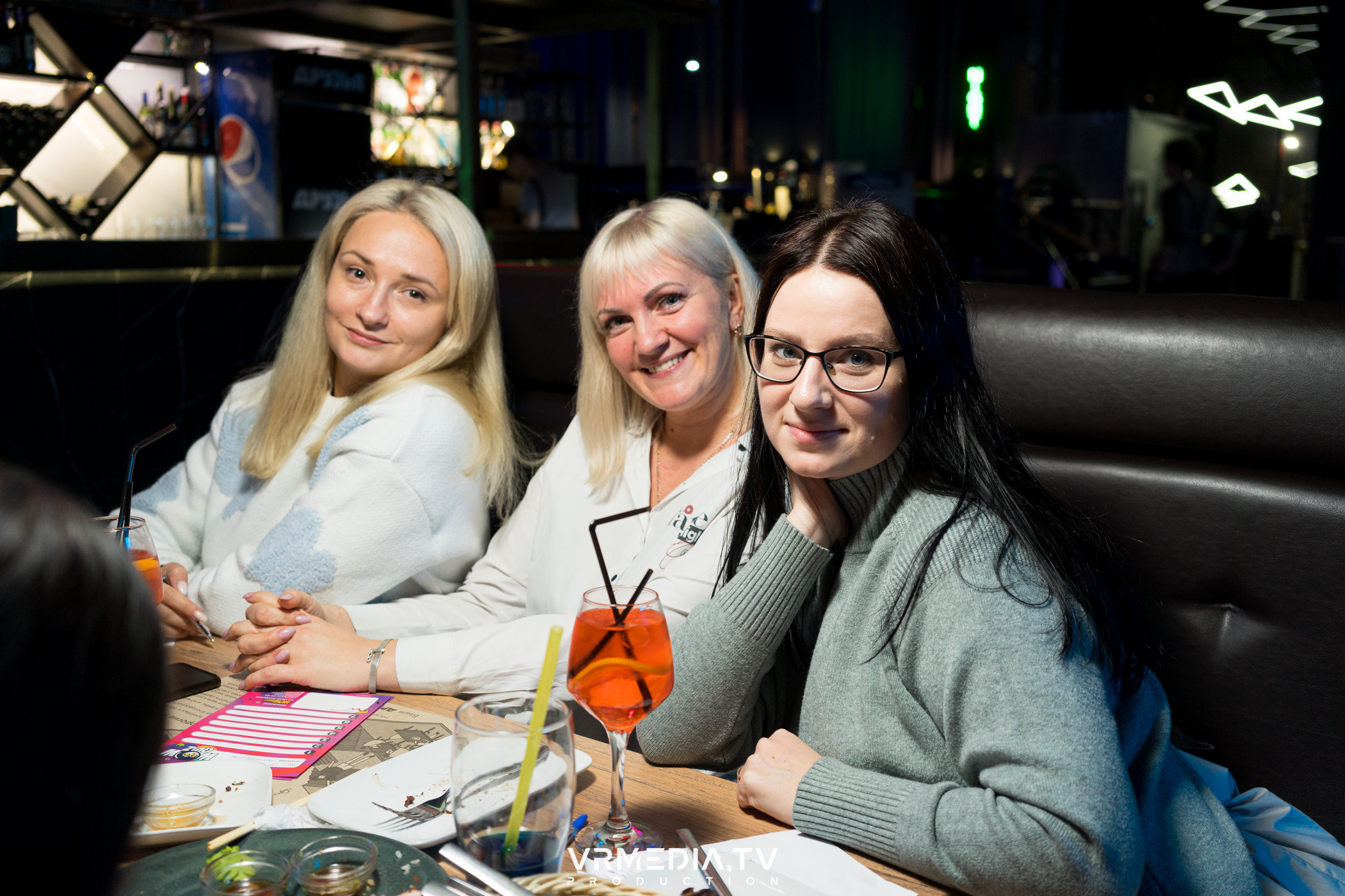 WoW QuiZ в баре «Друзья»