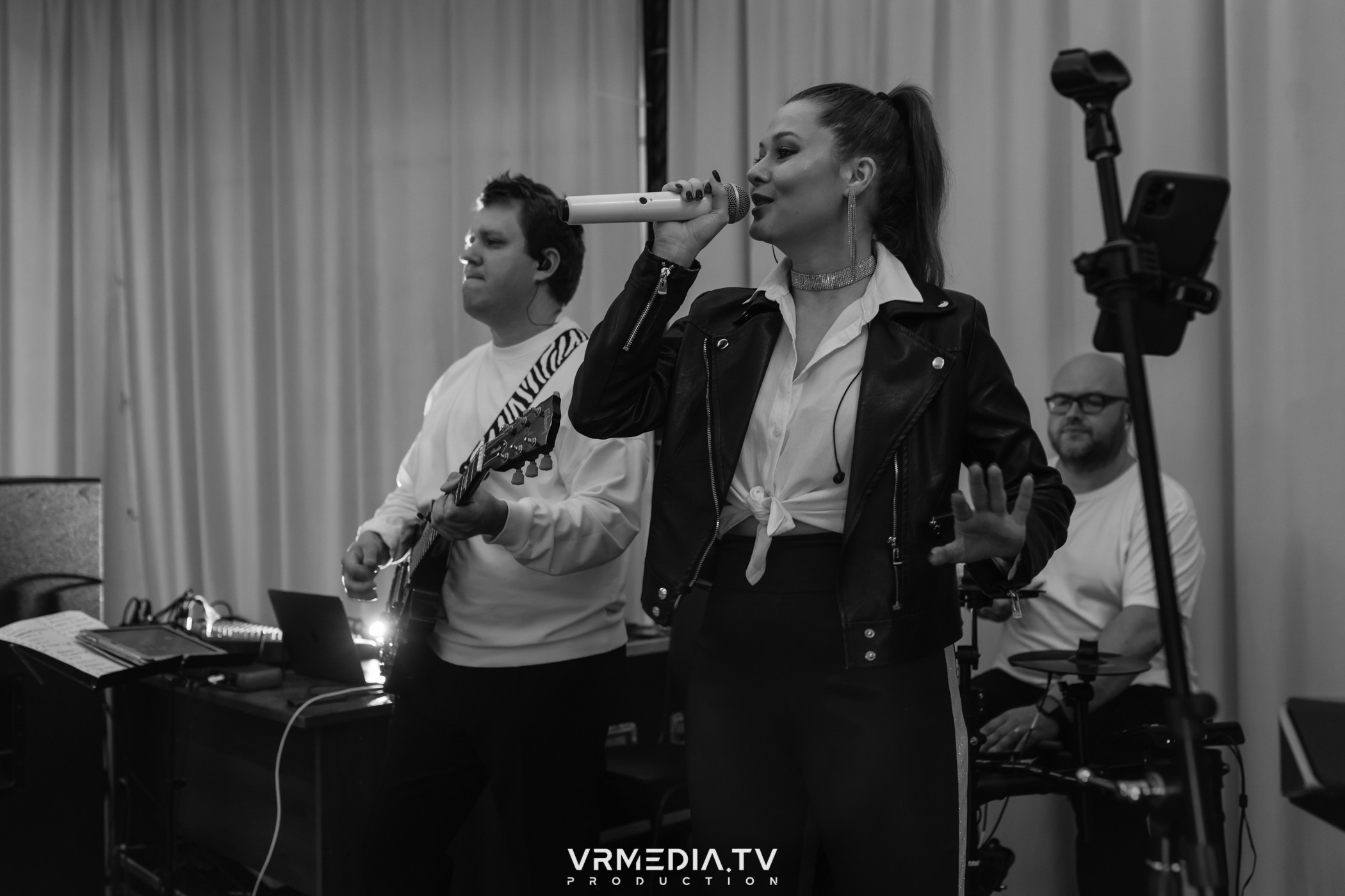 «Прошла жара» в ресторане «Империя»