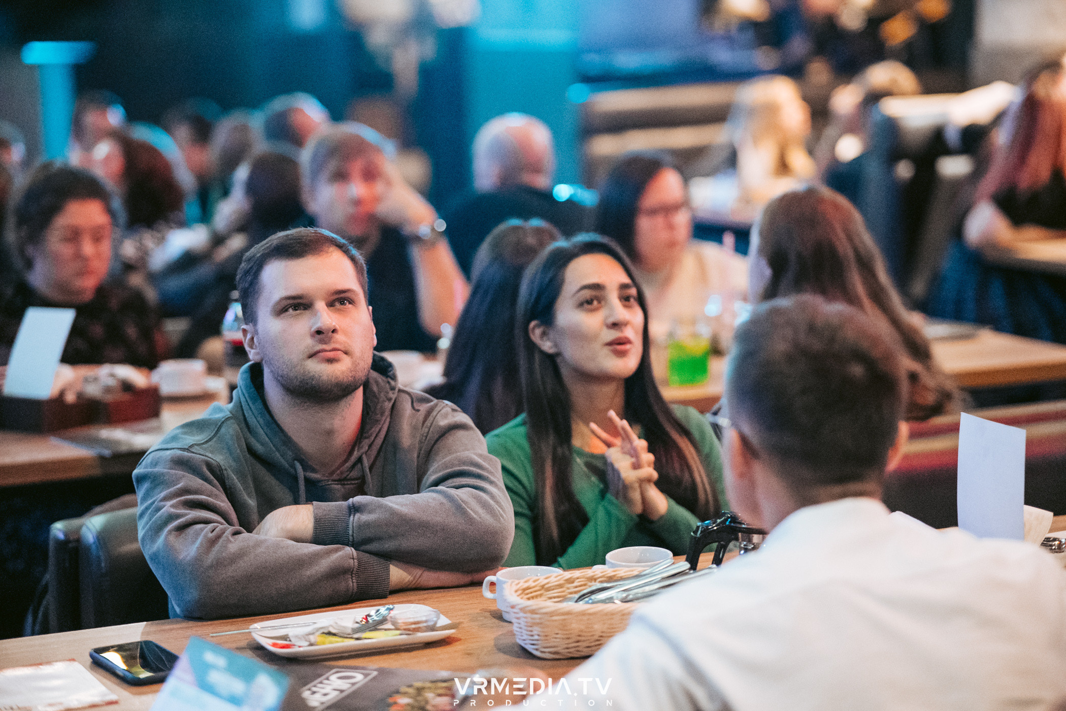 Эйнштейн party в баре «Друзья»