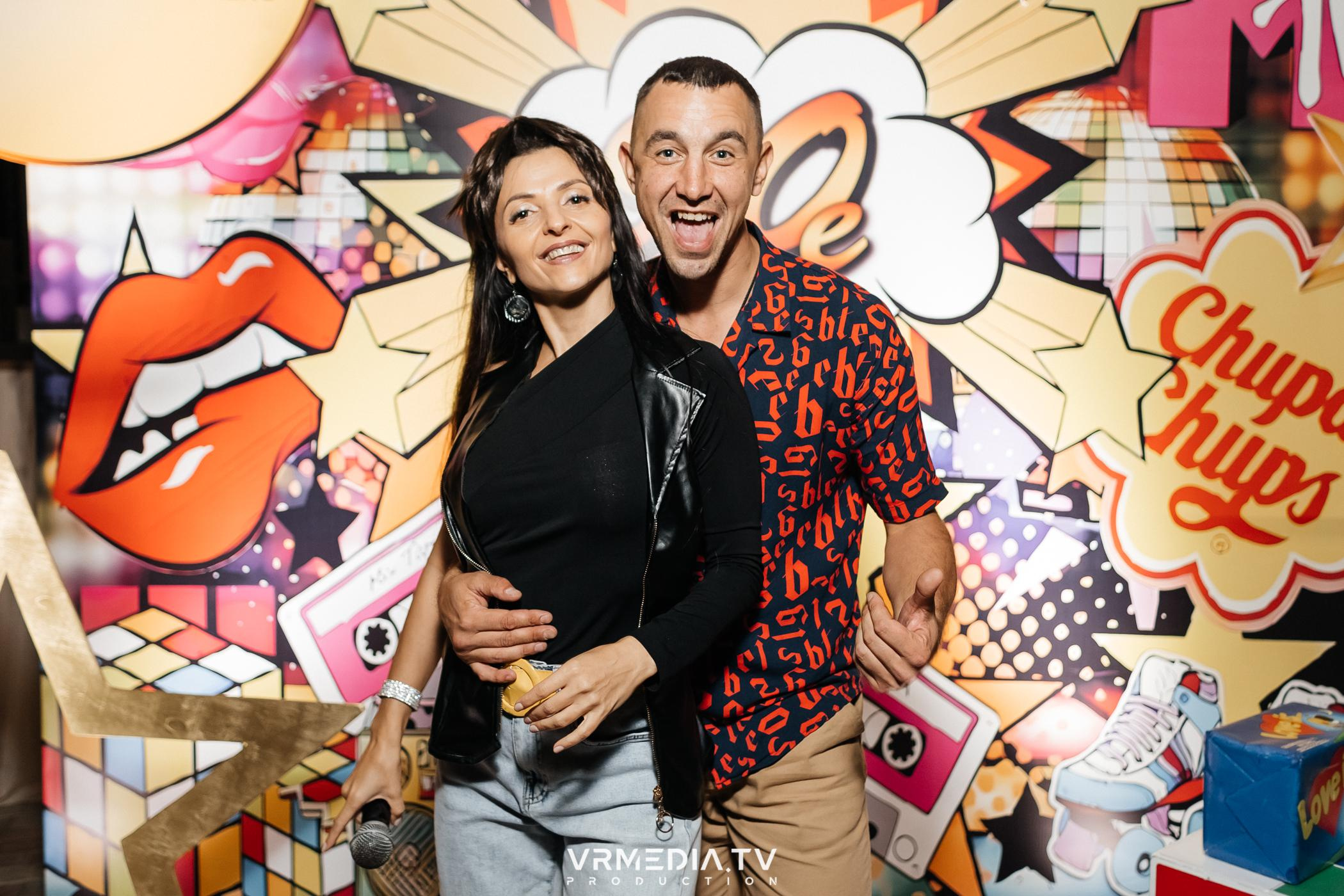 Дискотека 90-х в ресторане «Империя»