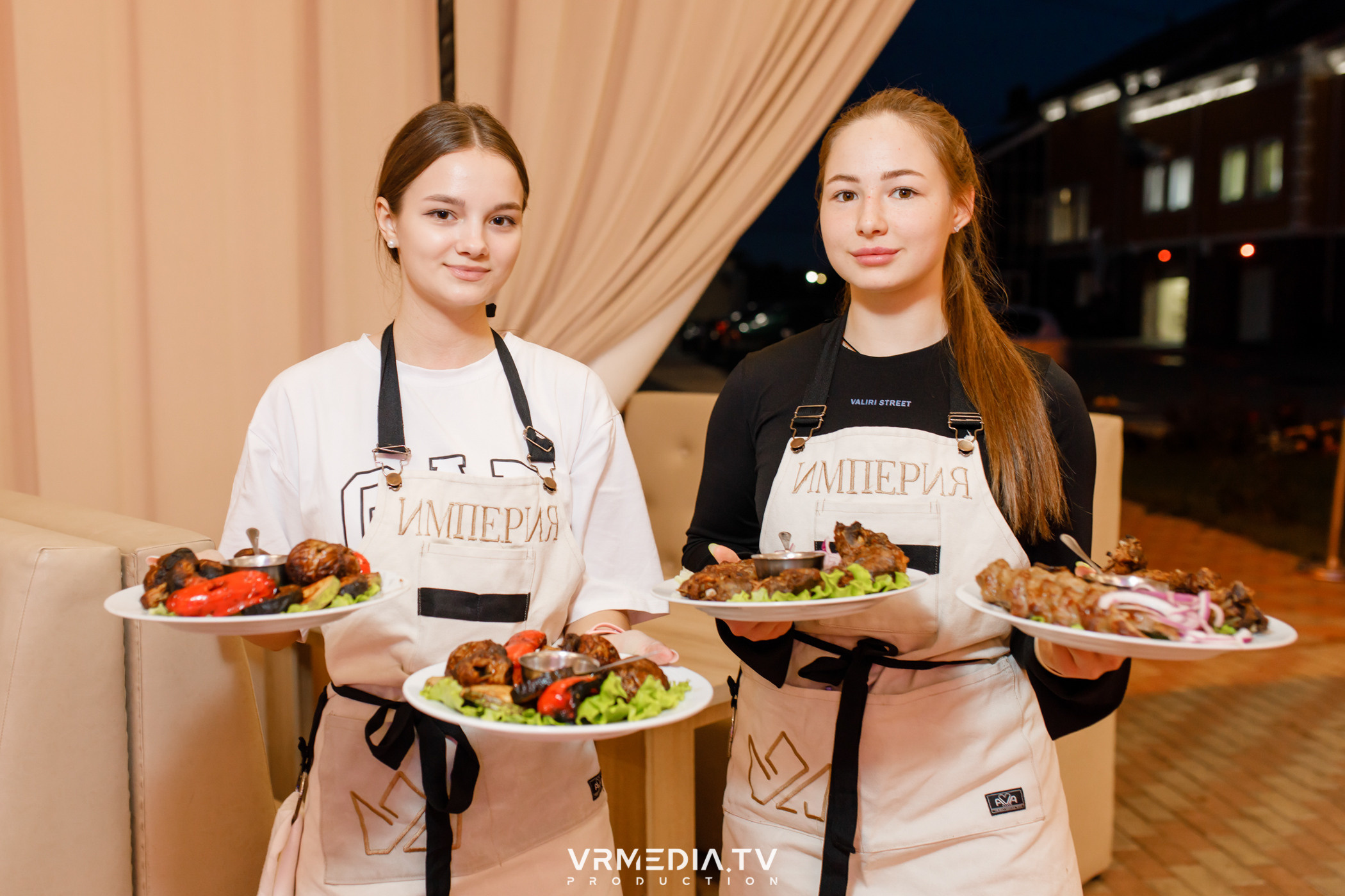 «Прошла жара» в ресторане «Империя»