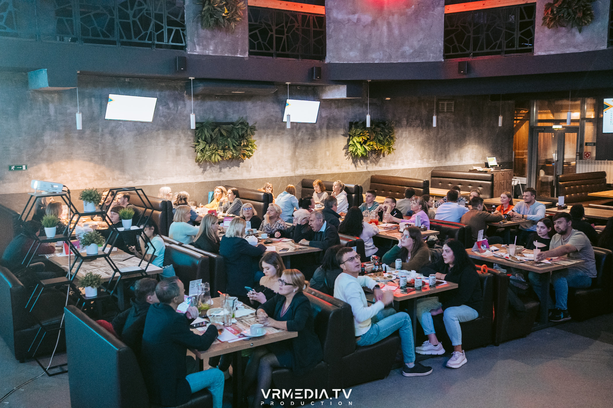 WoW QuiZ в баре «Друзья»