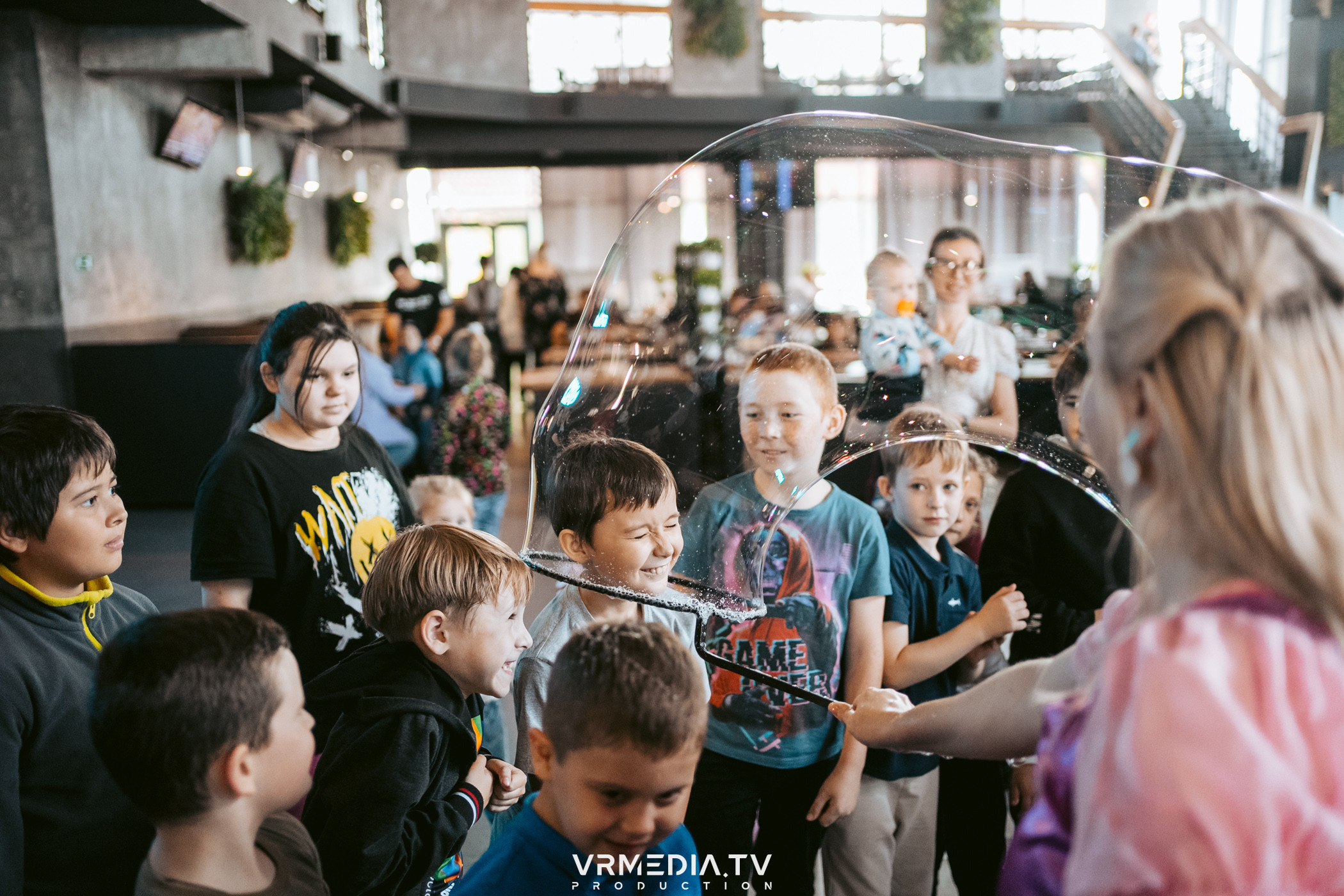 Baby time в баре «Друзья»