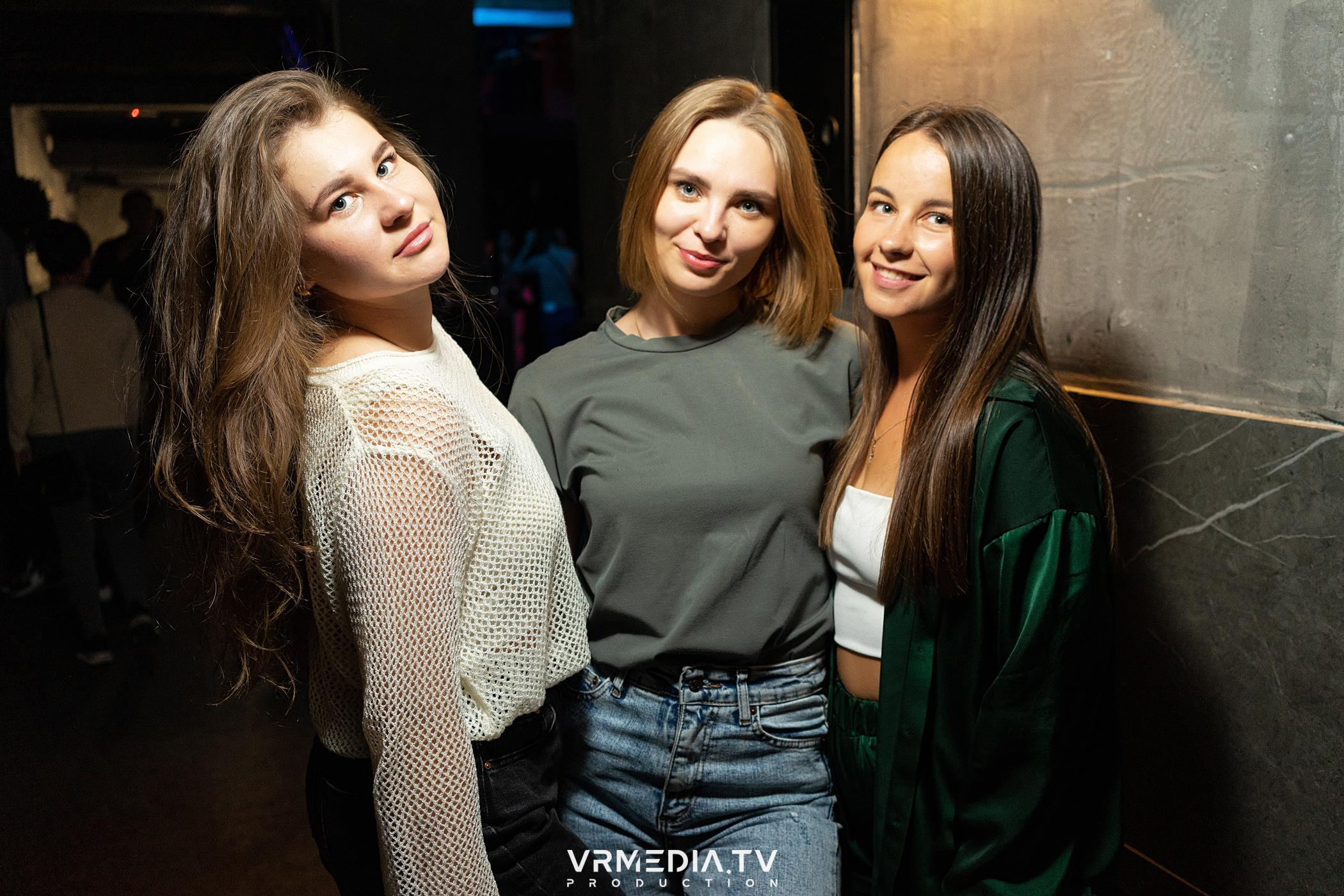 Выходные в баре «DOSKI»