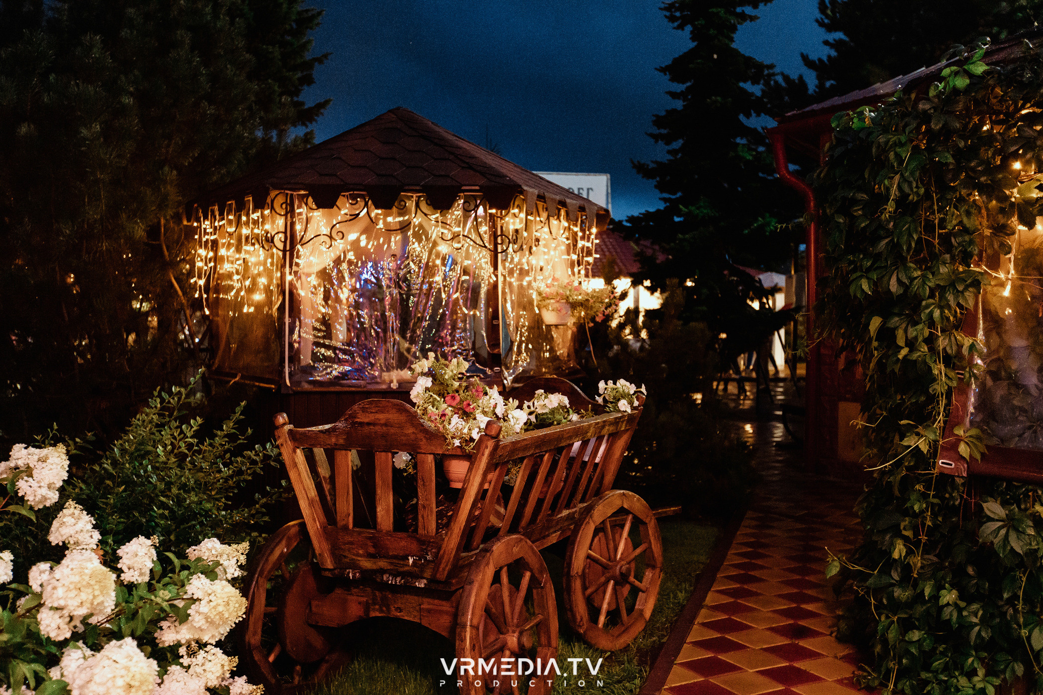 Выходные в ресторане «Лазурный берег»