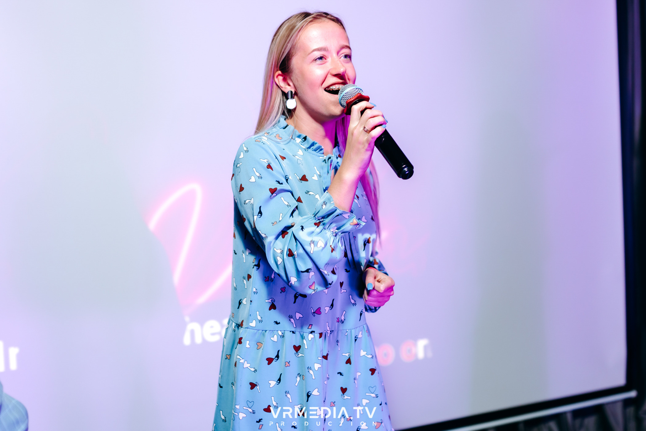 YOU ARE BEAUTIFUL в караоке-баре «Volna»