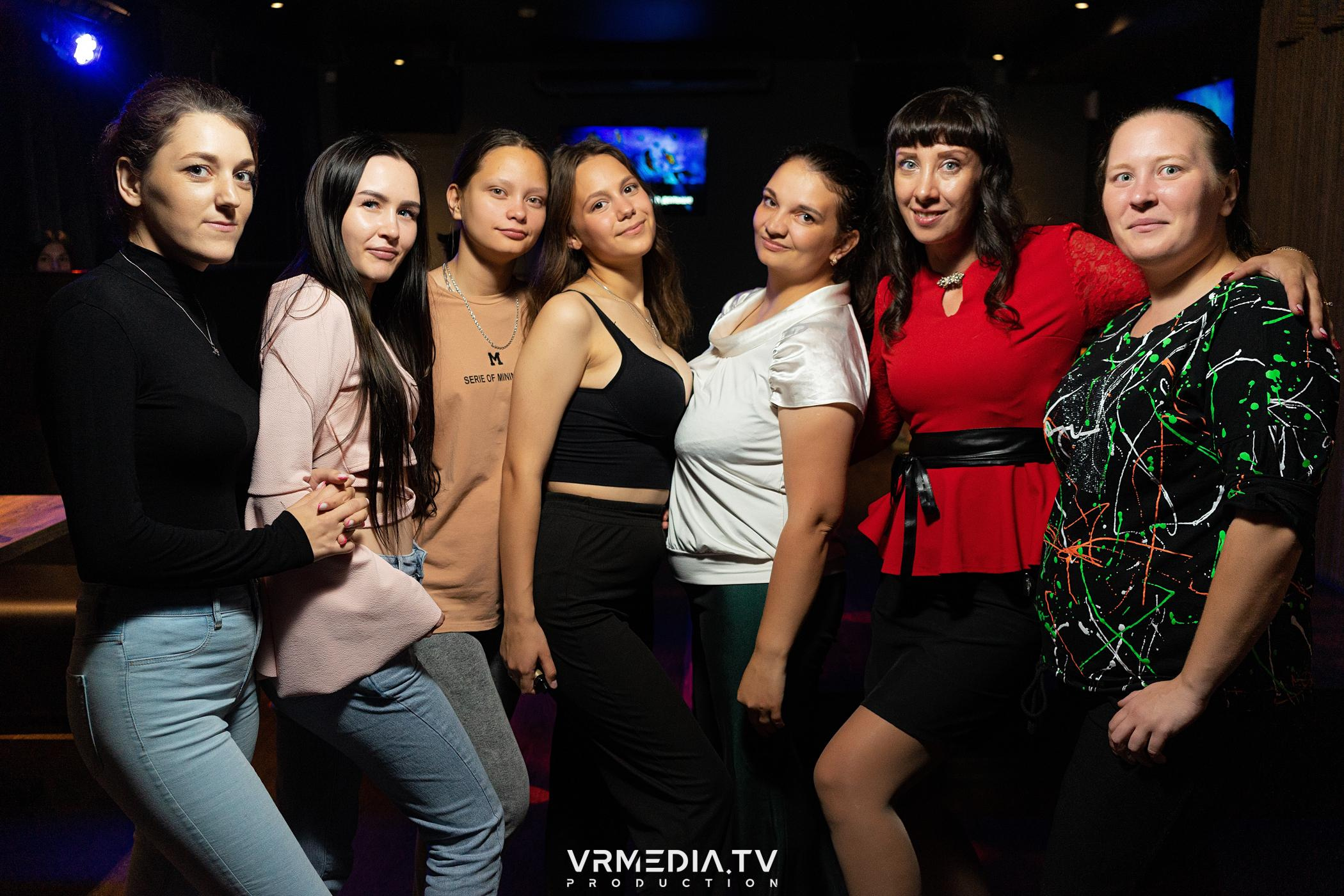 Выходные в баре «DOSKI»