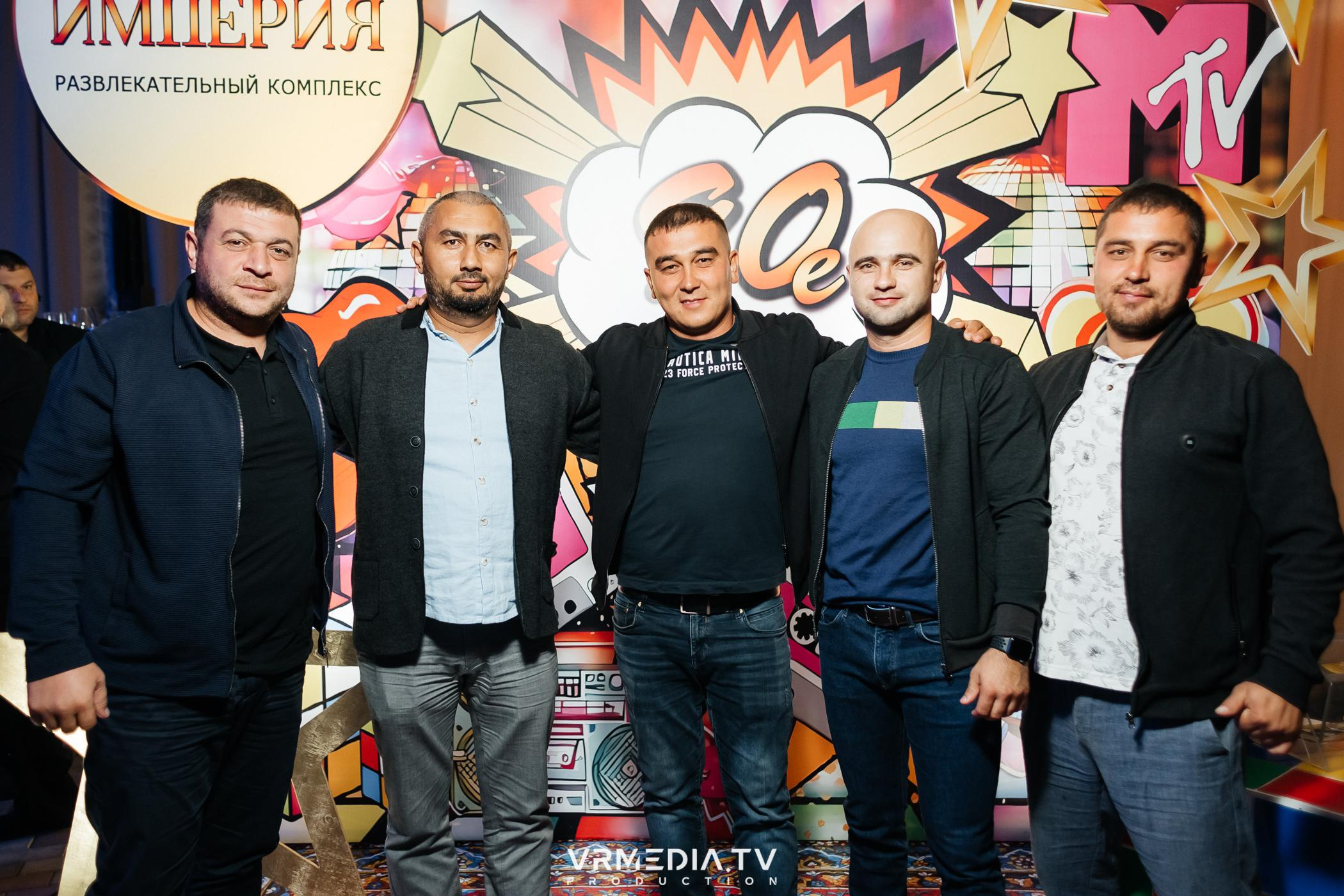 Дискотека 90-х в ресторане «Империя»