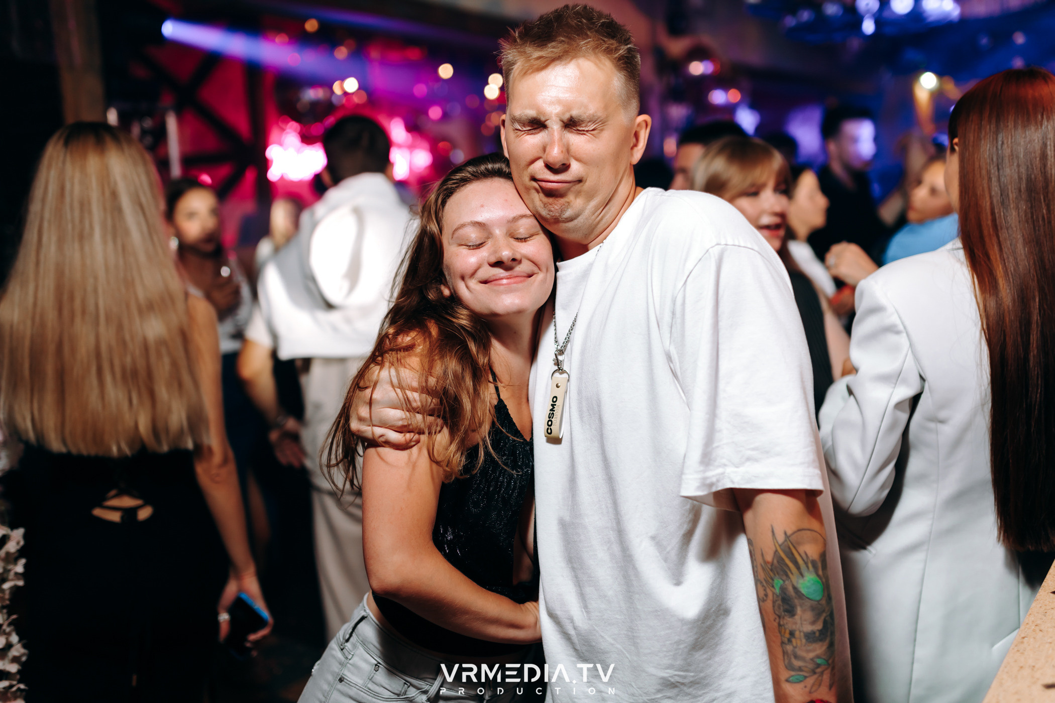 Бару «Cosmo» — 8 лет!