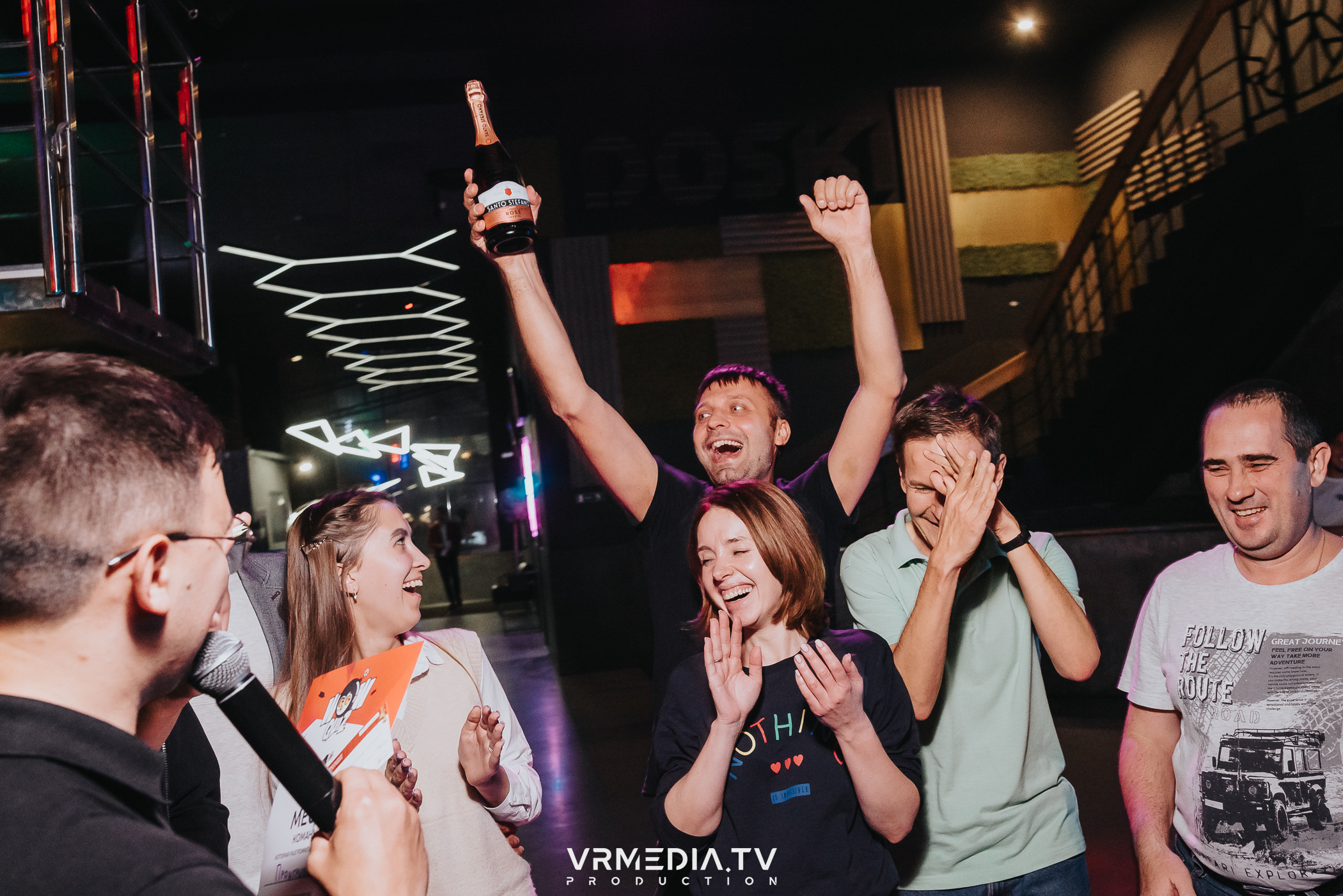 WoW QuiZ в баре «Друзья»