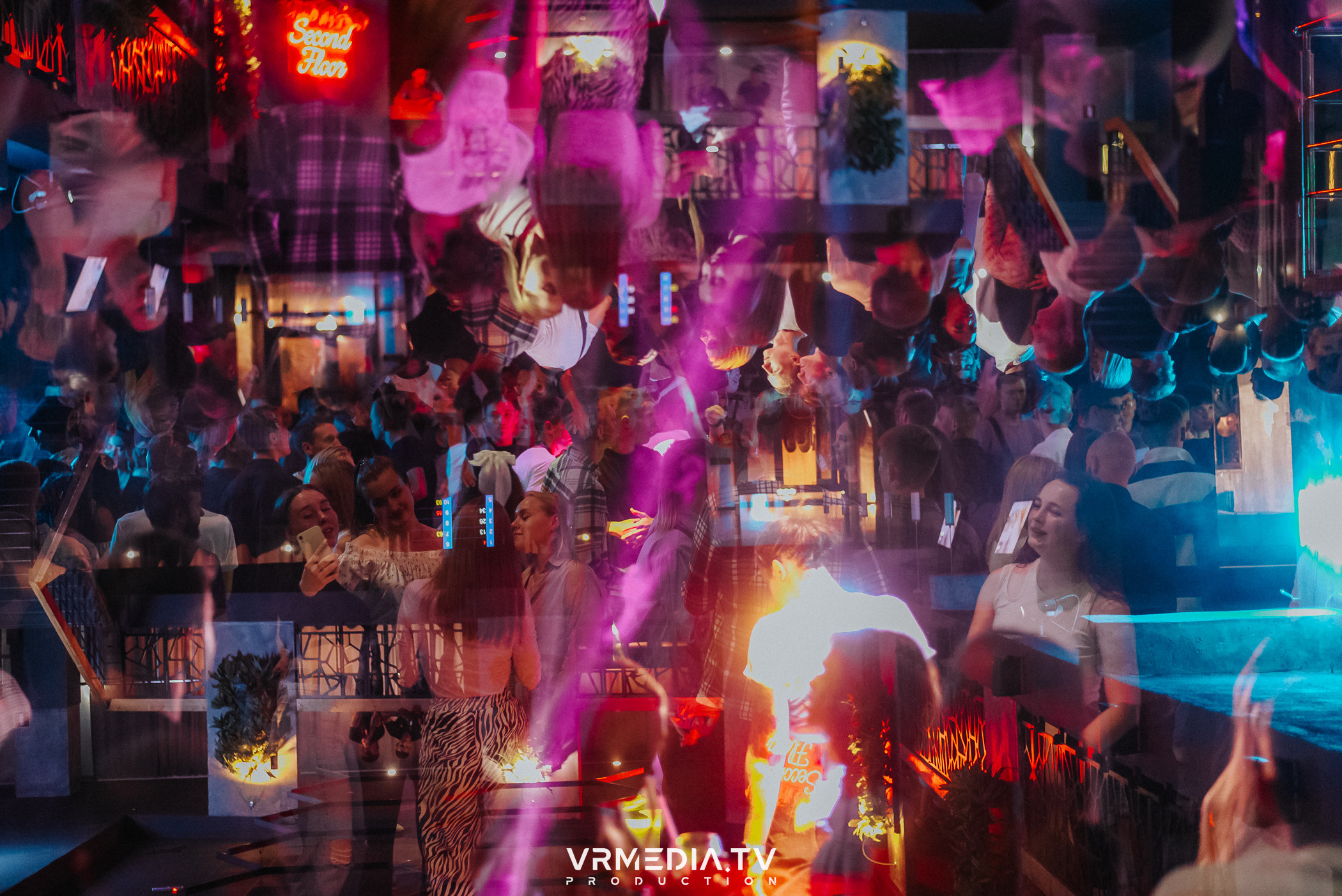 Выходные в баре «DOSKI»