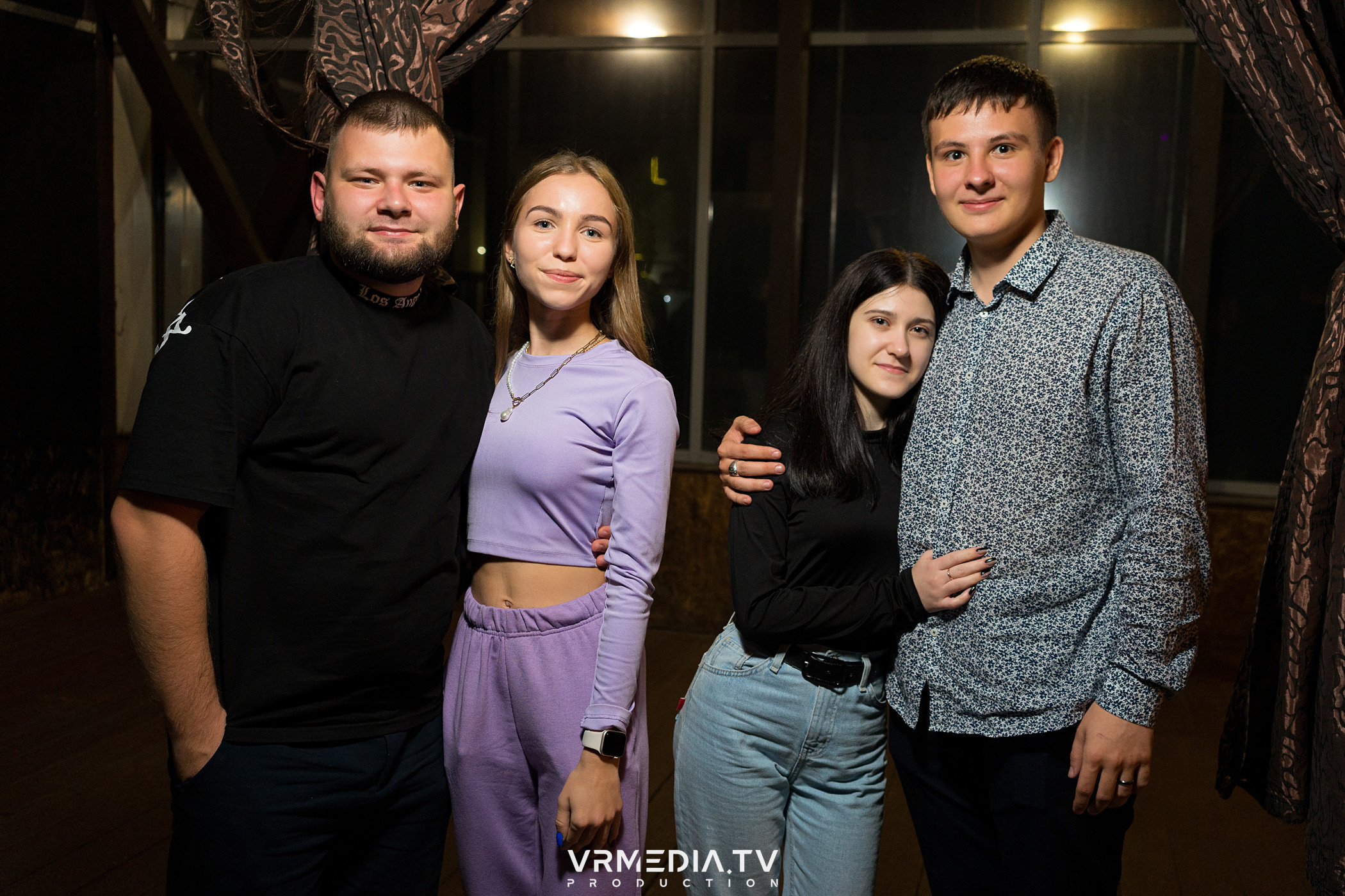 Выходные в баре «Друзья»