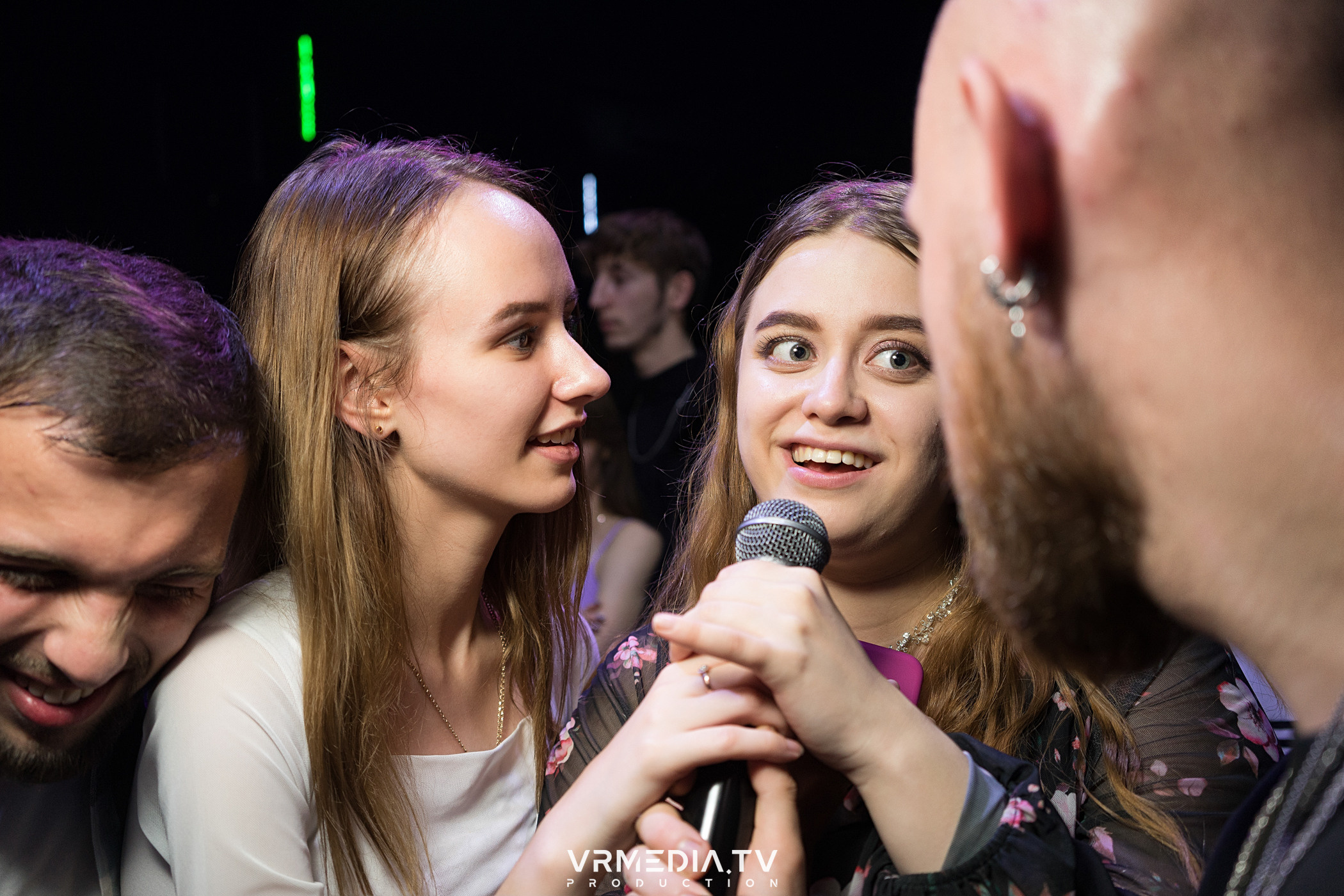 Выходные в баре «DOSKI»