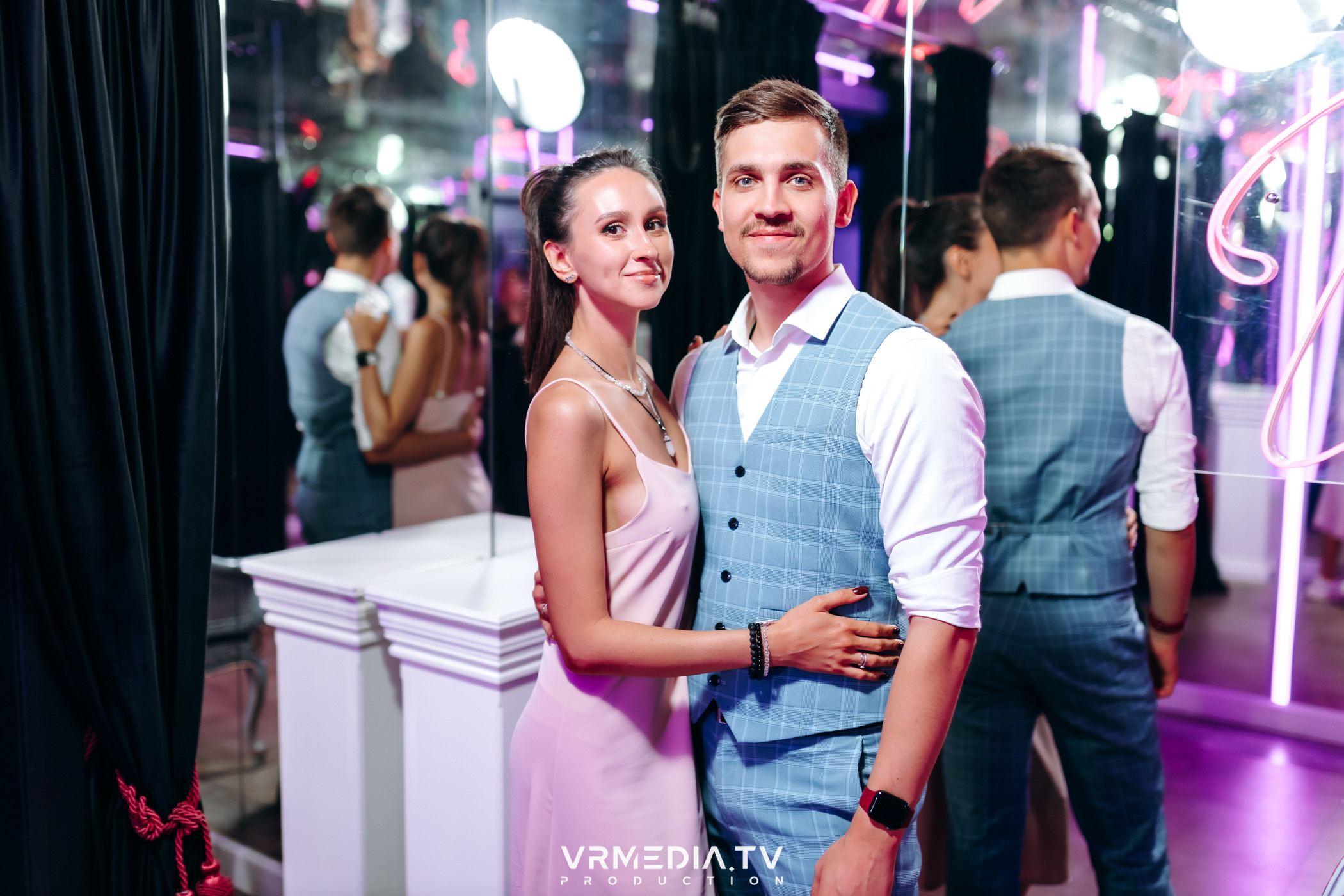 YOU ARE BEAUTIFUL в караоке-баре «Volna»