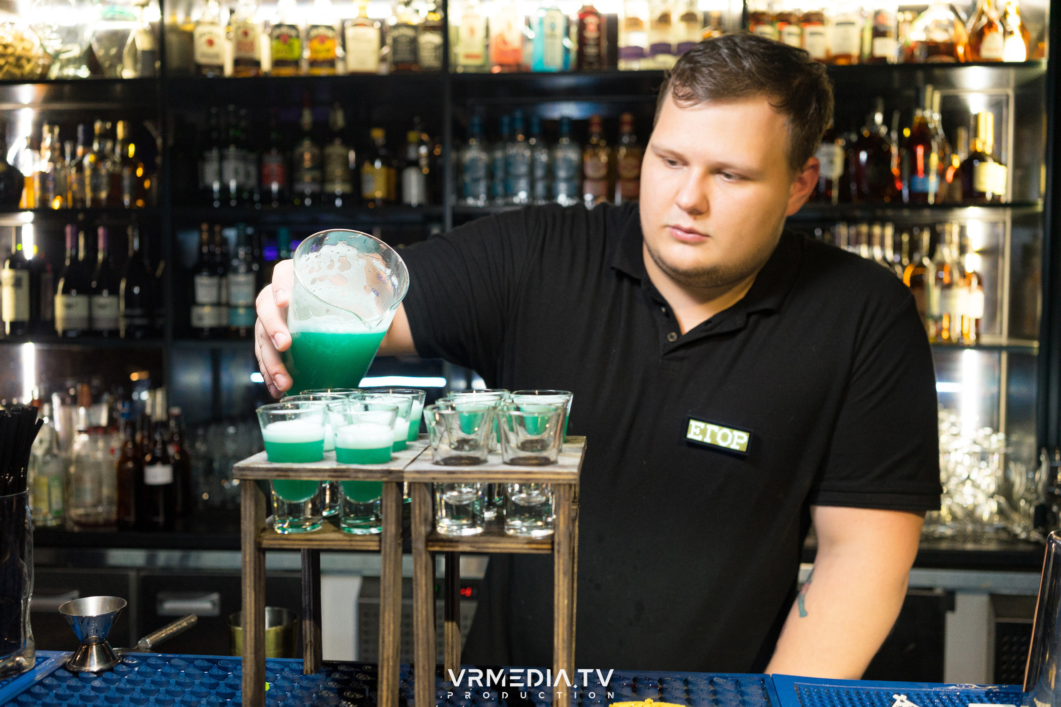 THE GOLD VOICE в караоке-баре «Volna»