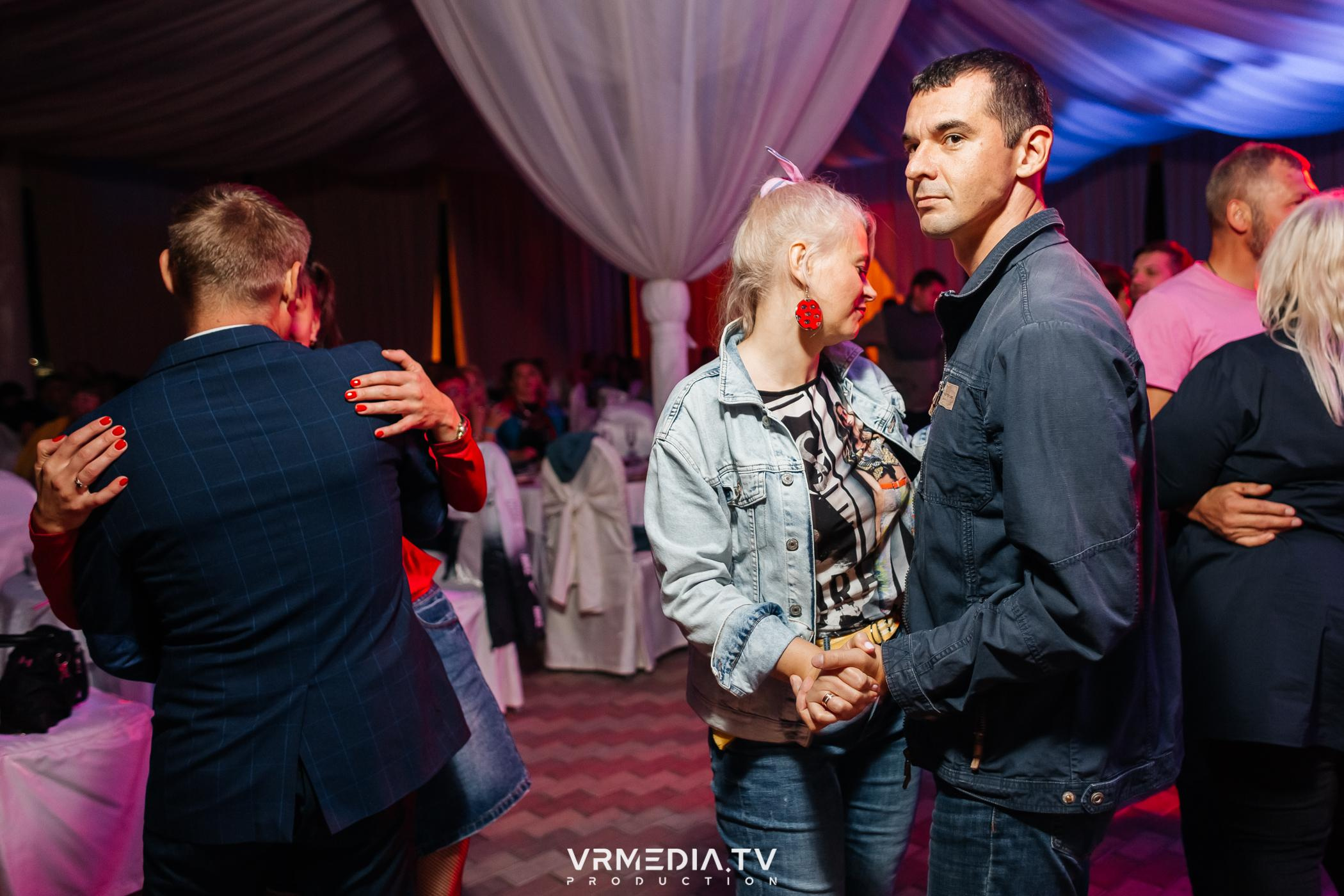 Дискотека 90-х в ресторане «Империя»