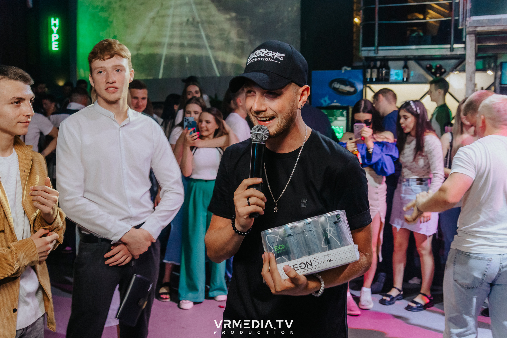 Выходные в баре «DOSKI»