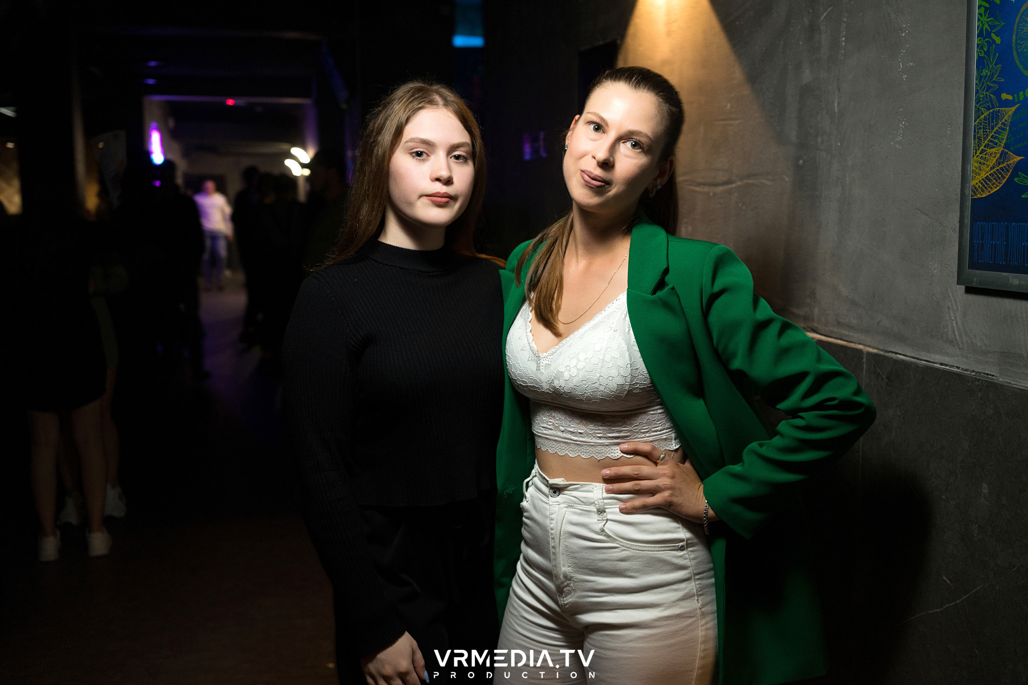 Выходные в баре «DOSKI»