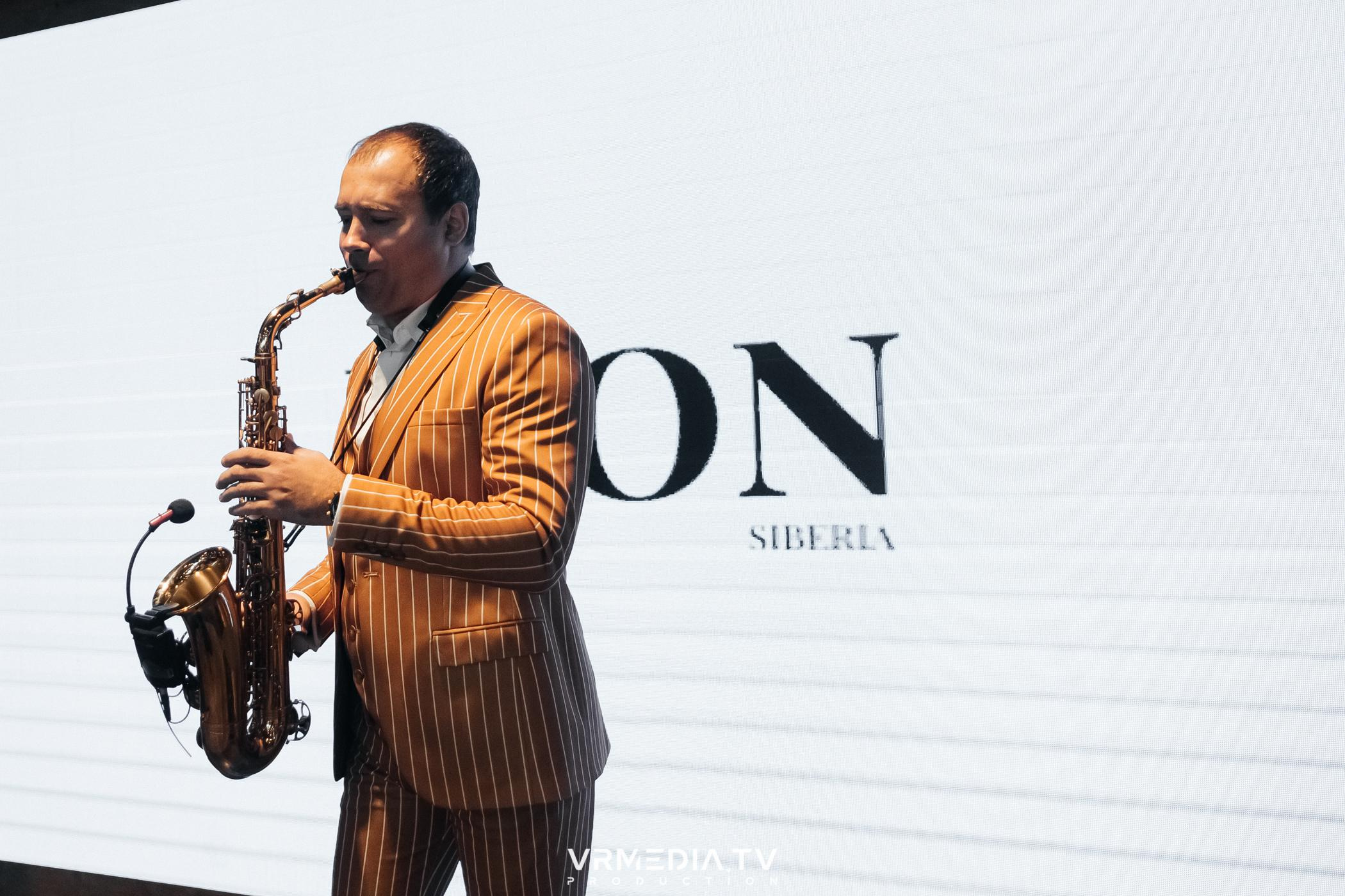 Презентация женского глянцевого журнала ICON SIBERIA MAG