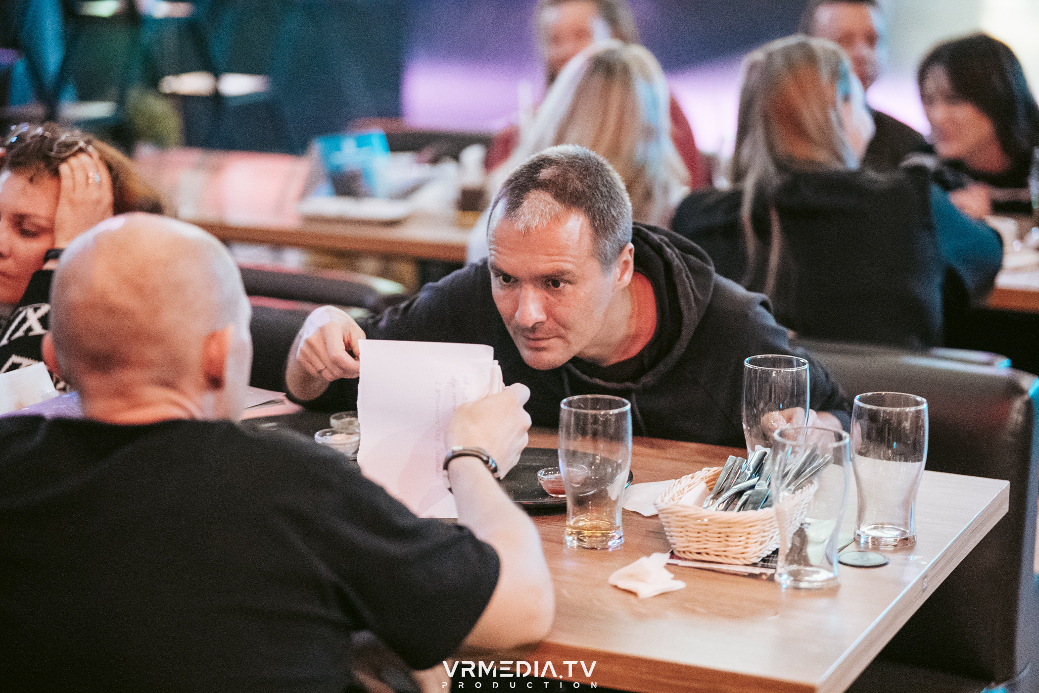 Эйнштейн party в баре «Друзья»