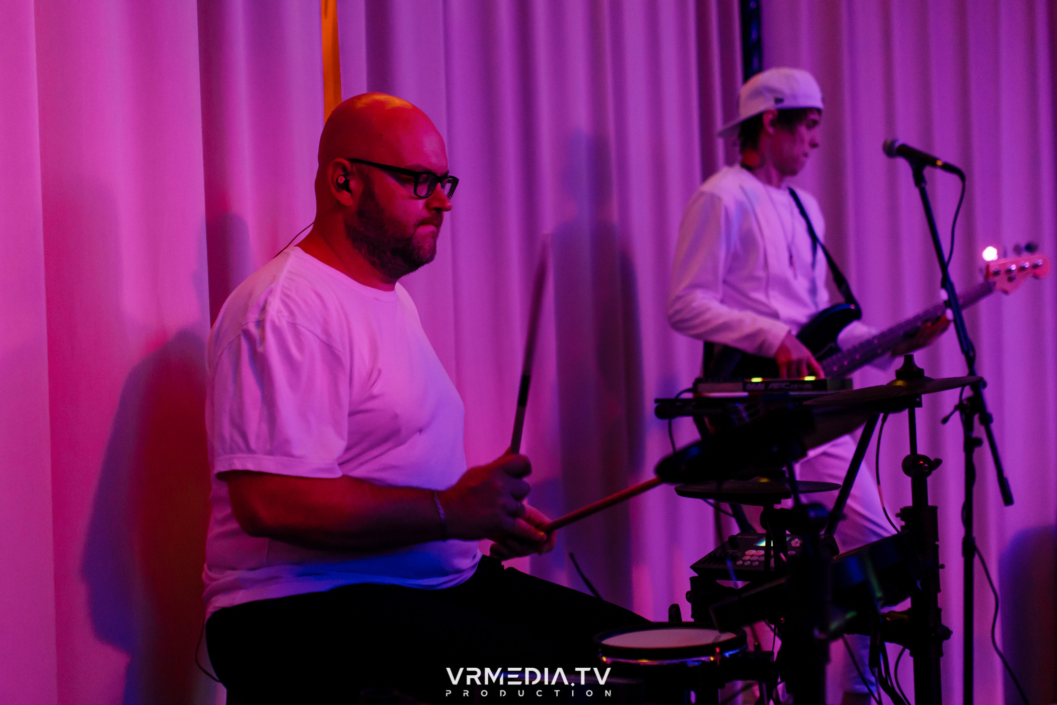 «Прошла жара» в ресторане «Империя»