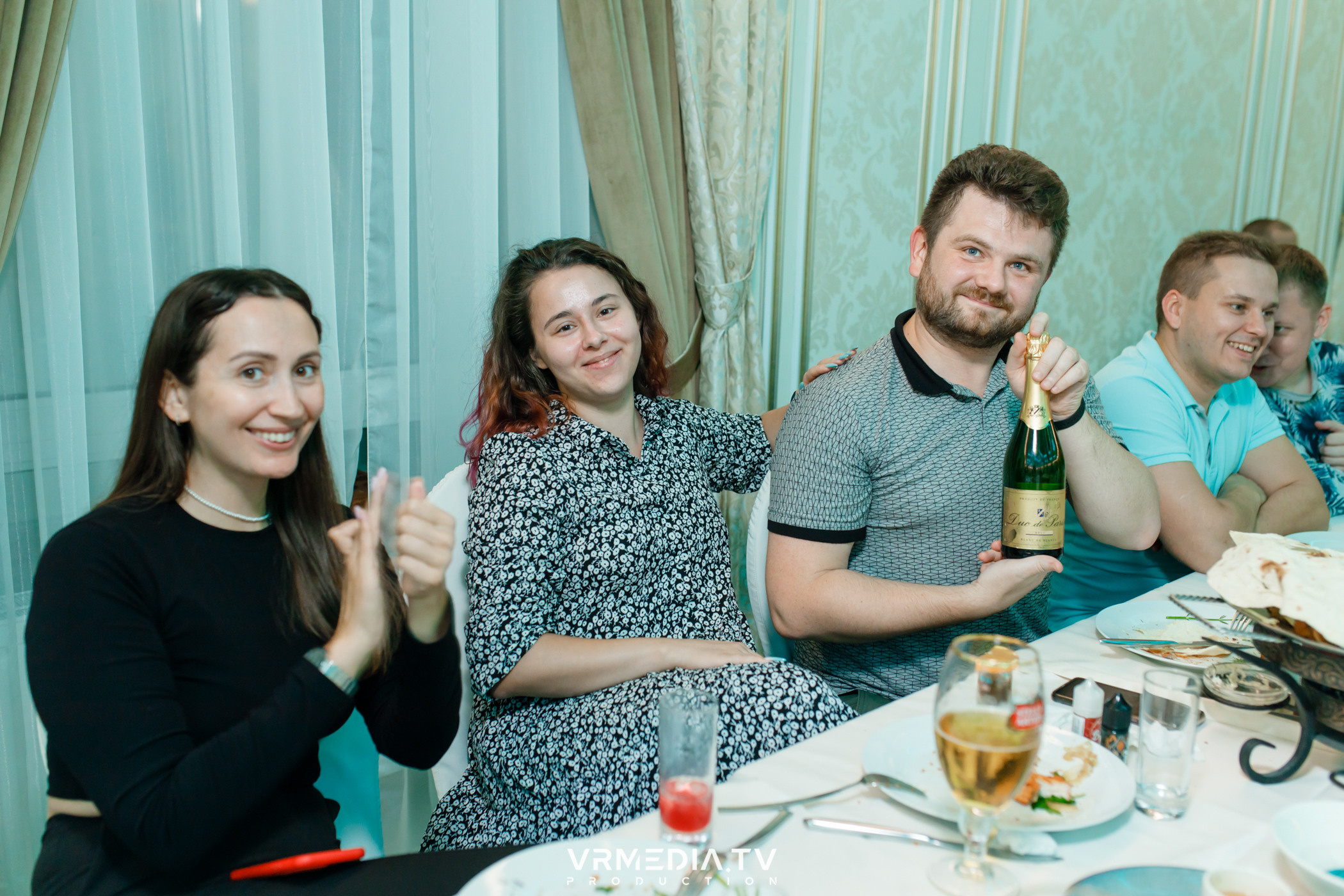 Выходные в ресторане «Лазурный берег»