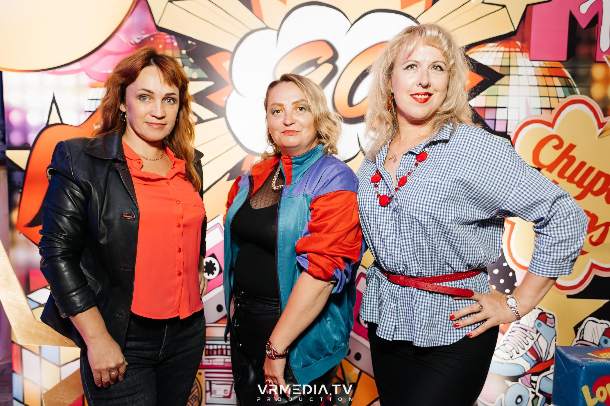 Дискотека 90-х в ресторане «Империя»