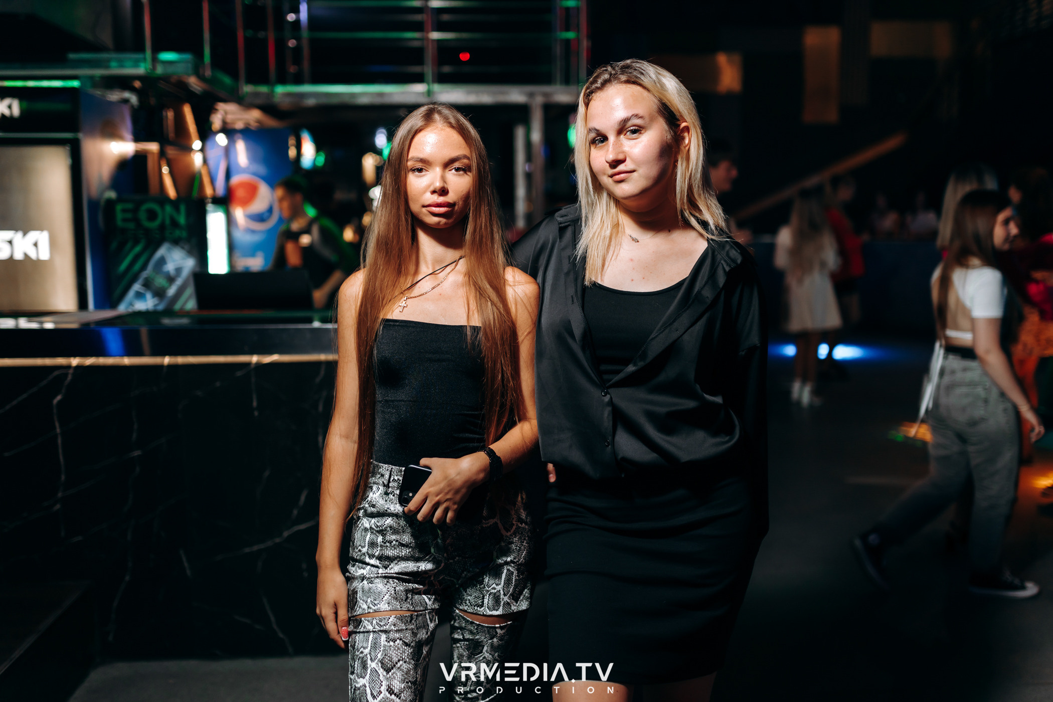 Выходные в баре «DOSKI»