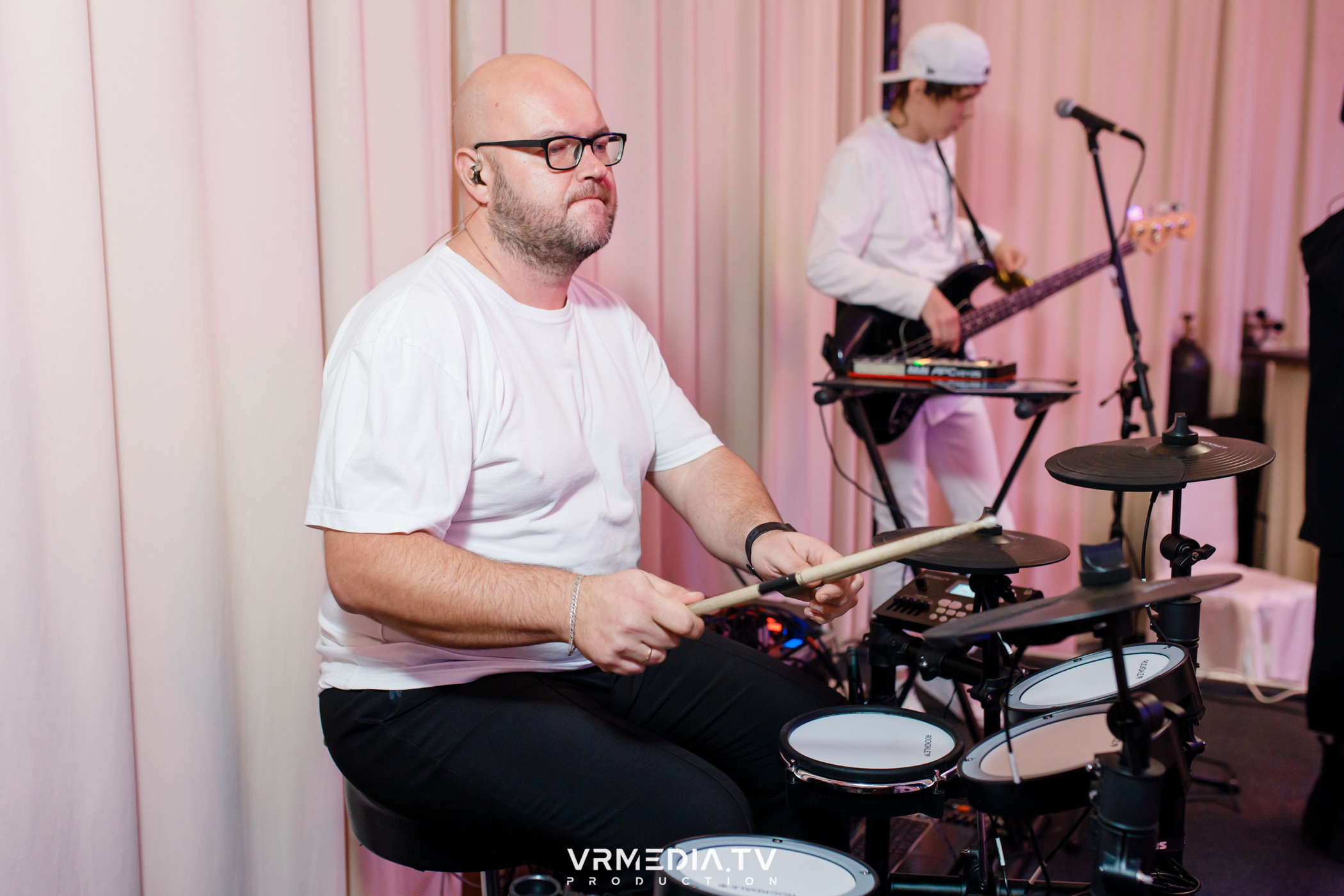 «Прошла жара» в ресторане «Империя»