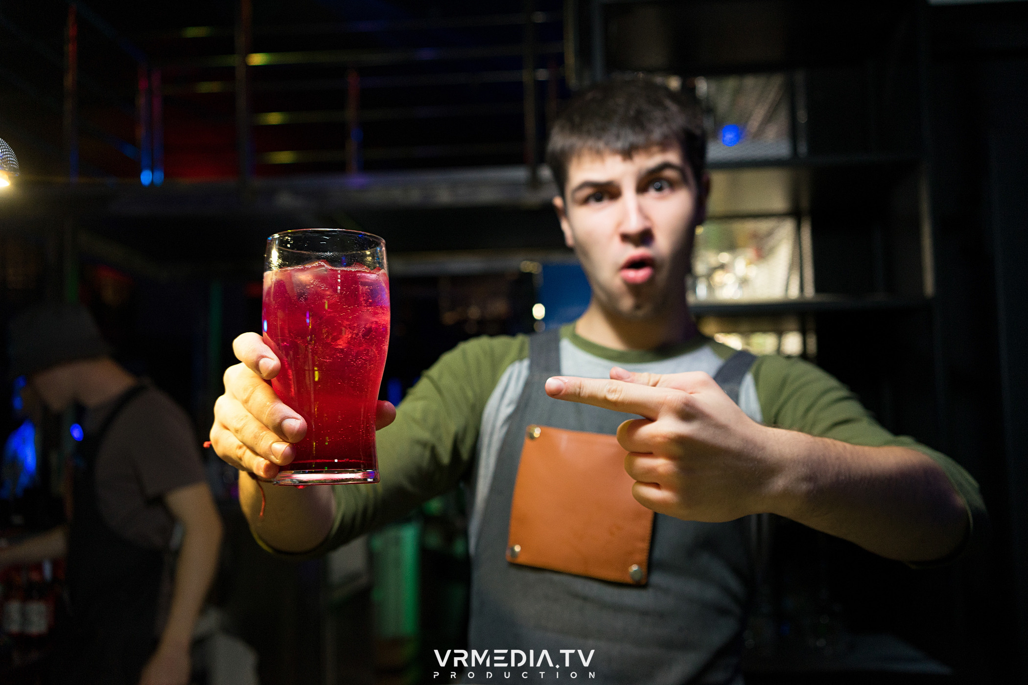 Выходные в баре «Друзья»