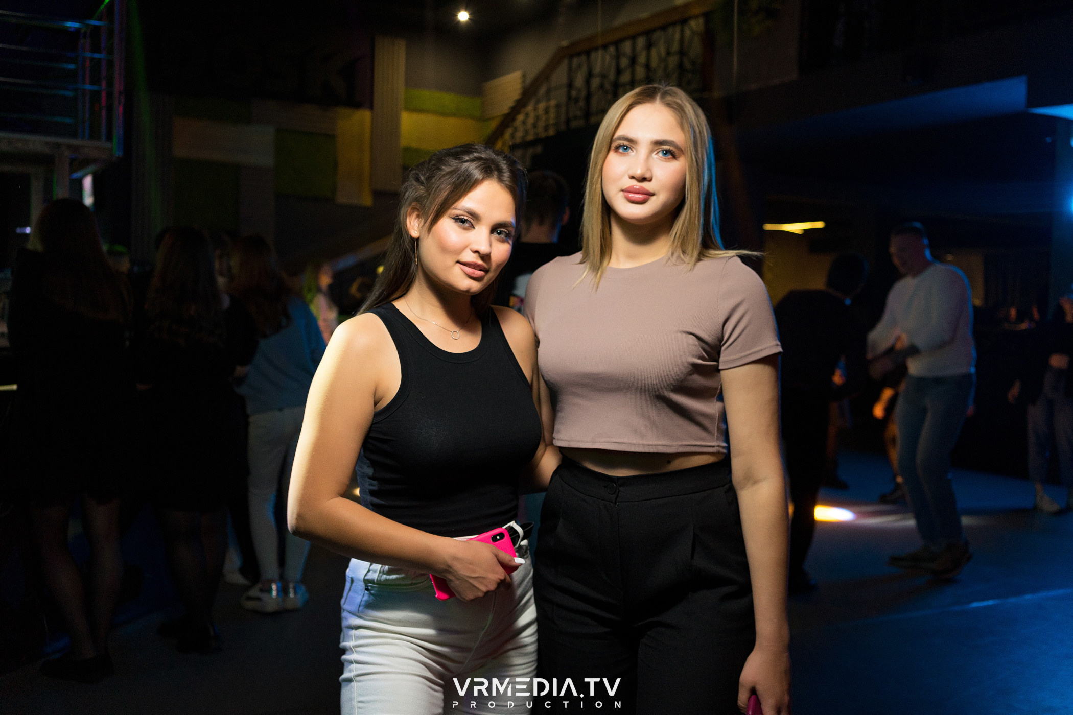 Выходные в баре «Друзья»