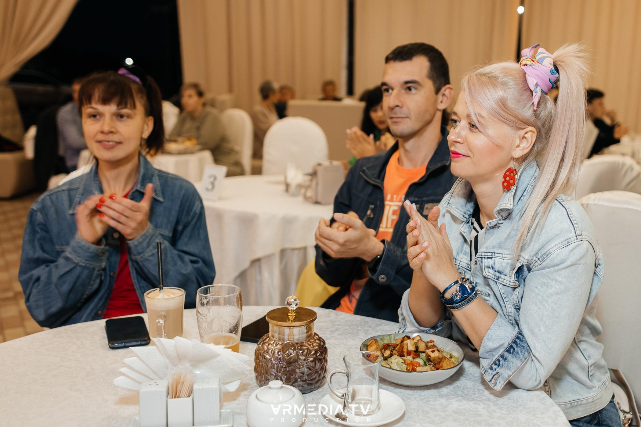 Дискотека 90-х в ресторане «Империя»