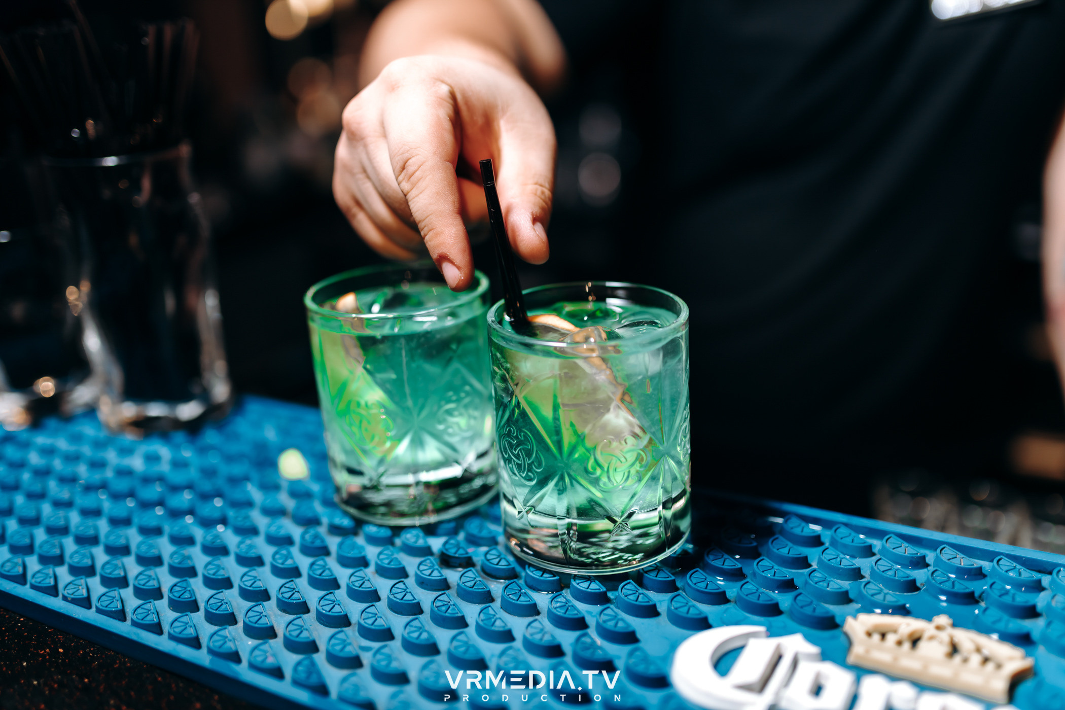 YOU ARE BEAUTIFUL в караоке-баре «Volna»