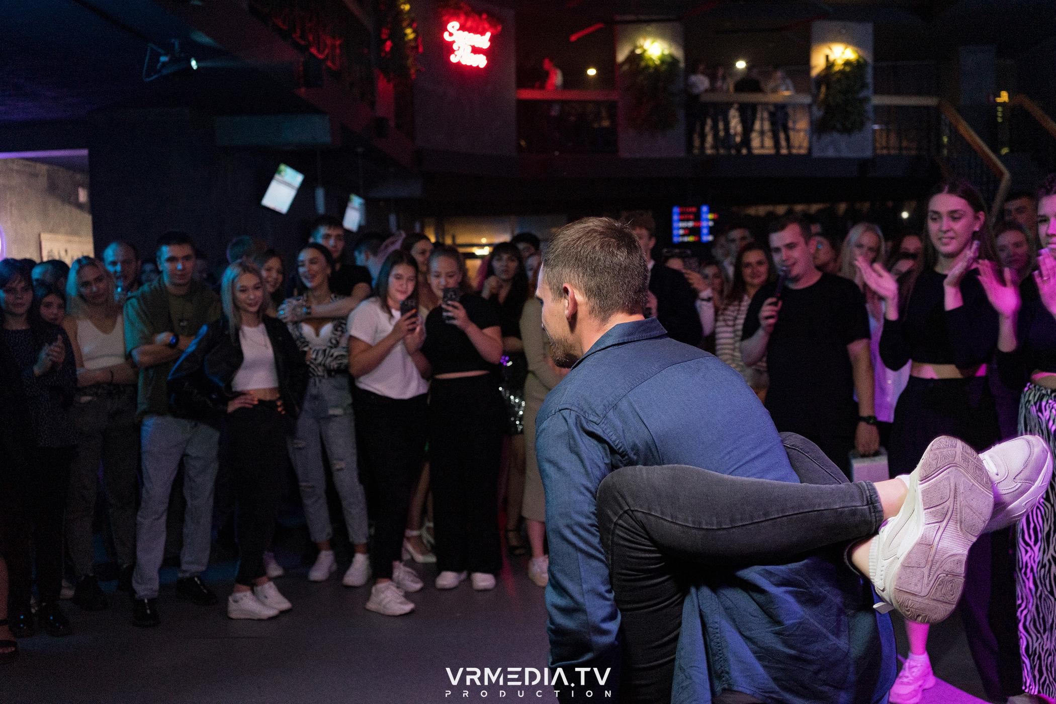 Выходные в баре «DOSKI»