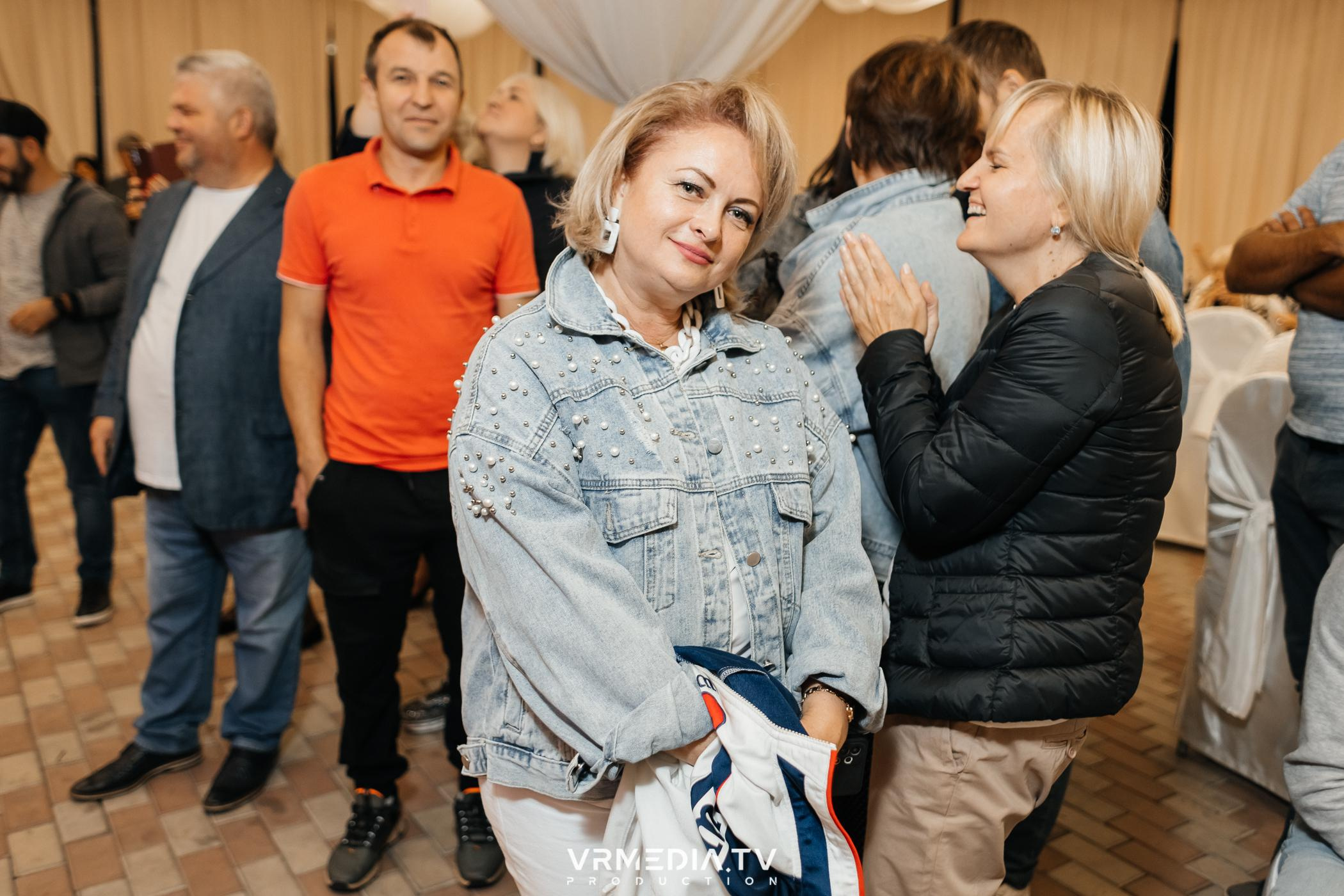 Дискотека 90-х в ресторане «Империя»