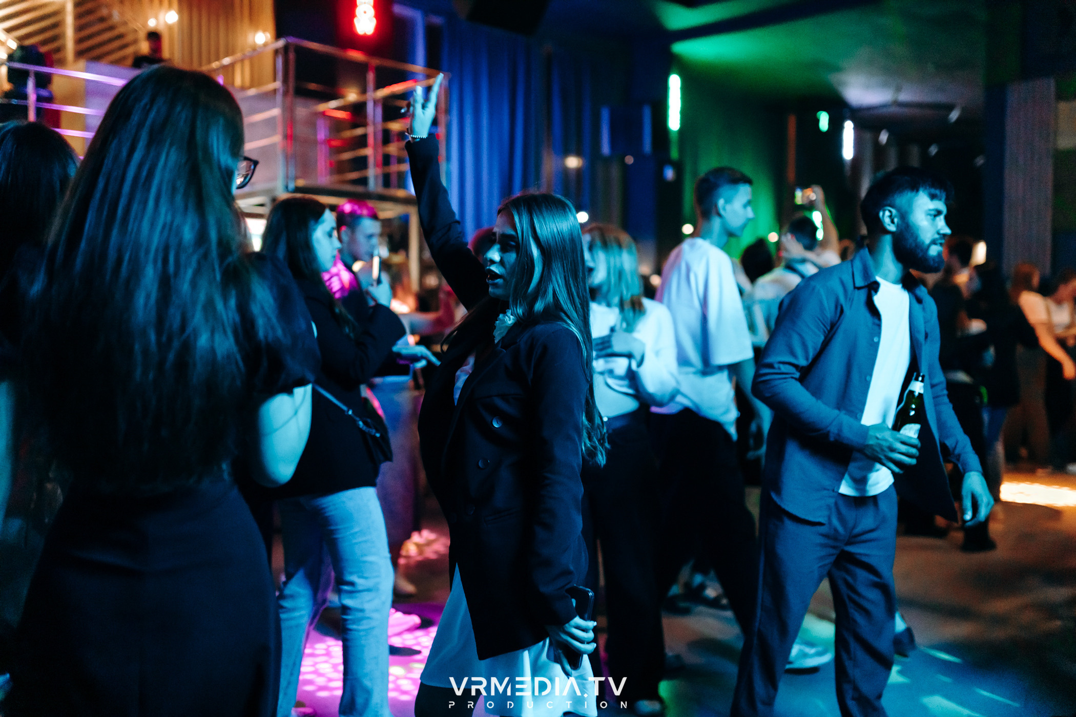 Выходные в баре «DOSKI»