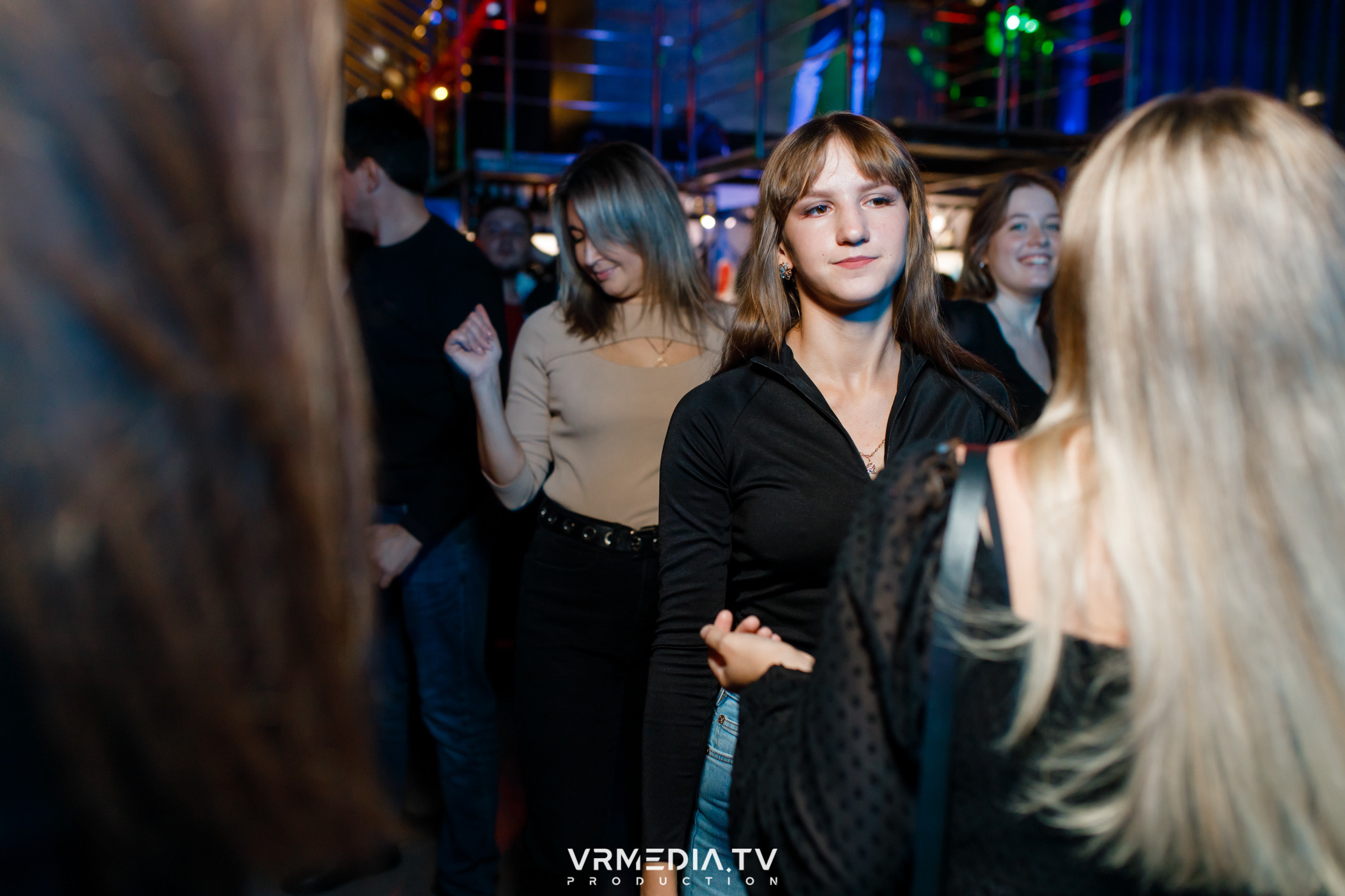 Выходные в баре «Друзья»