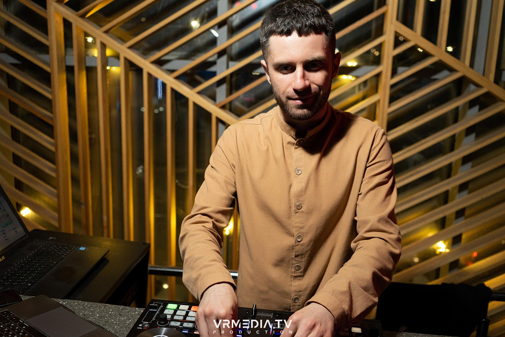 Выходные в баре «DOSKI»