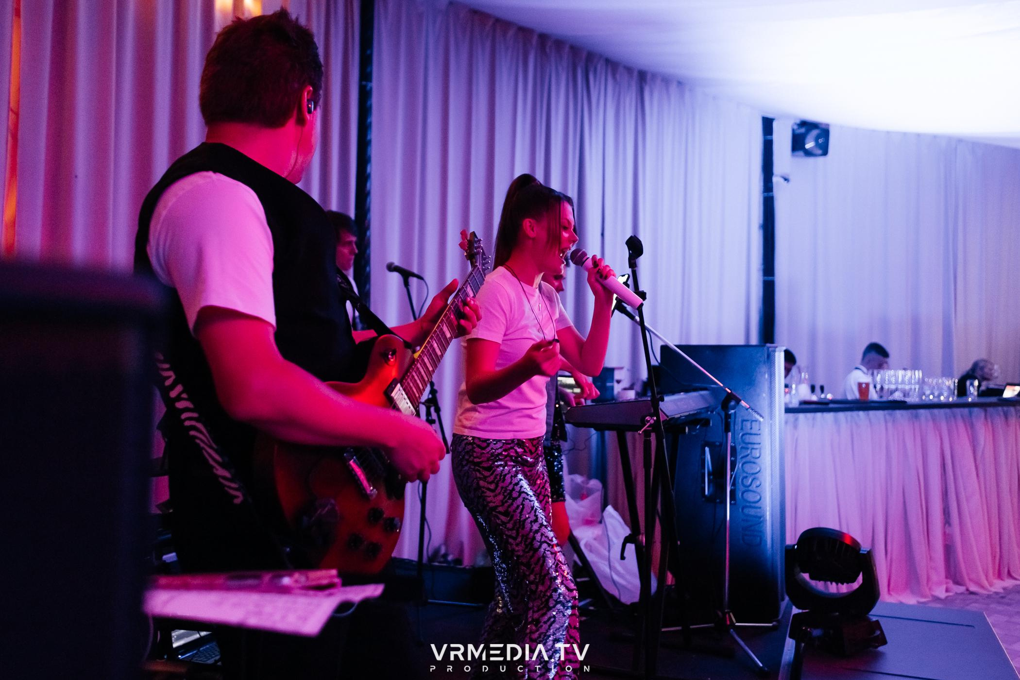 Дискотека 90-х в ресторане «Империя»