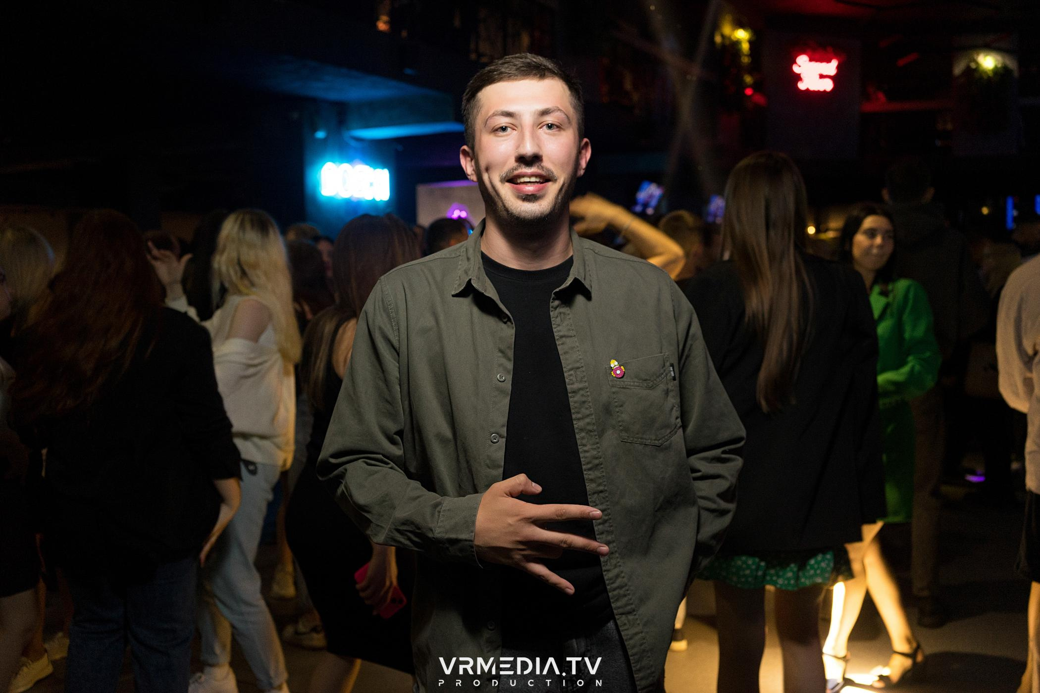 Выходные в баре «DOSKI»