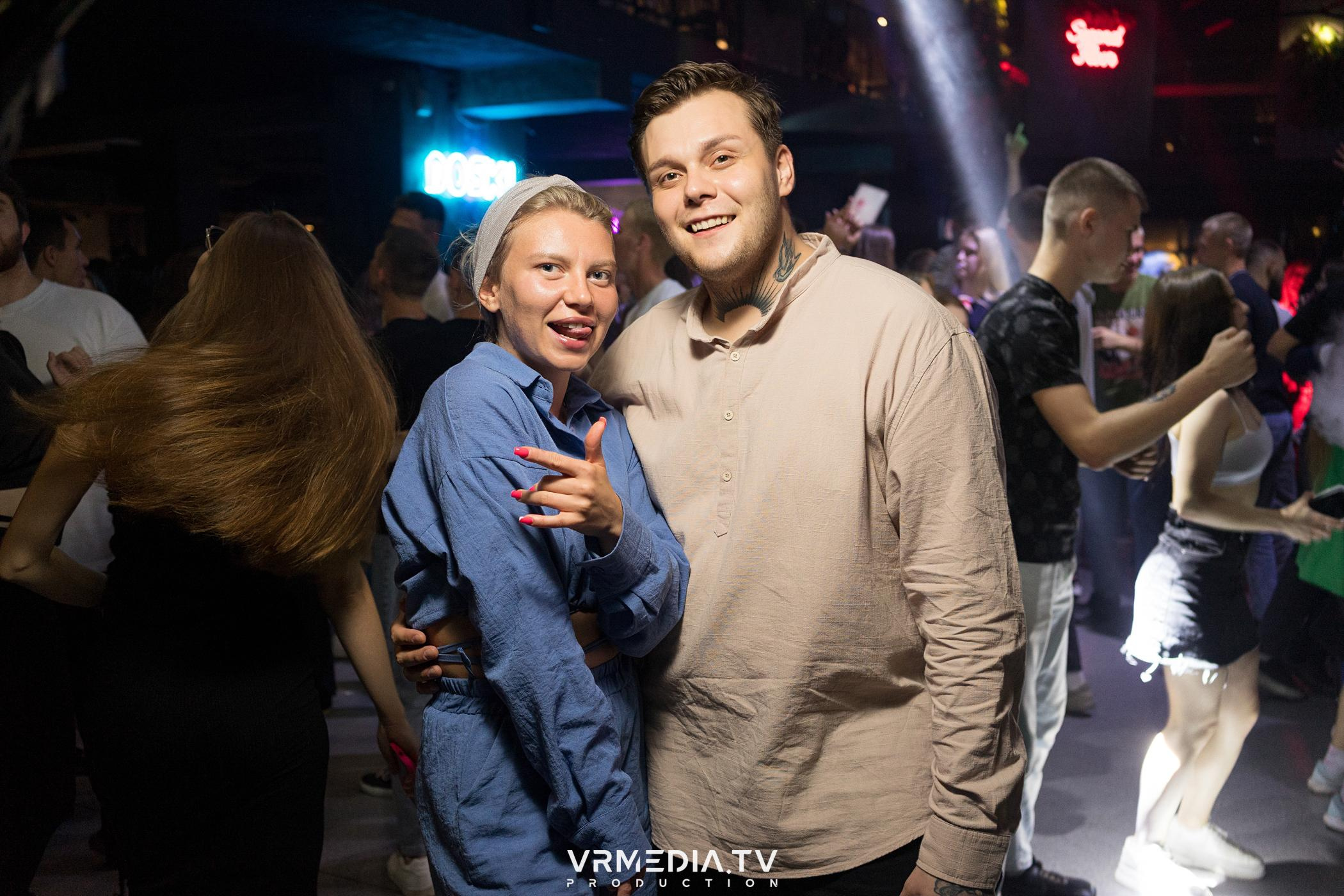 Выходные в баре «DOSKI»