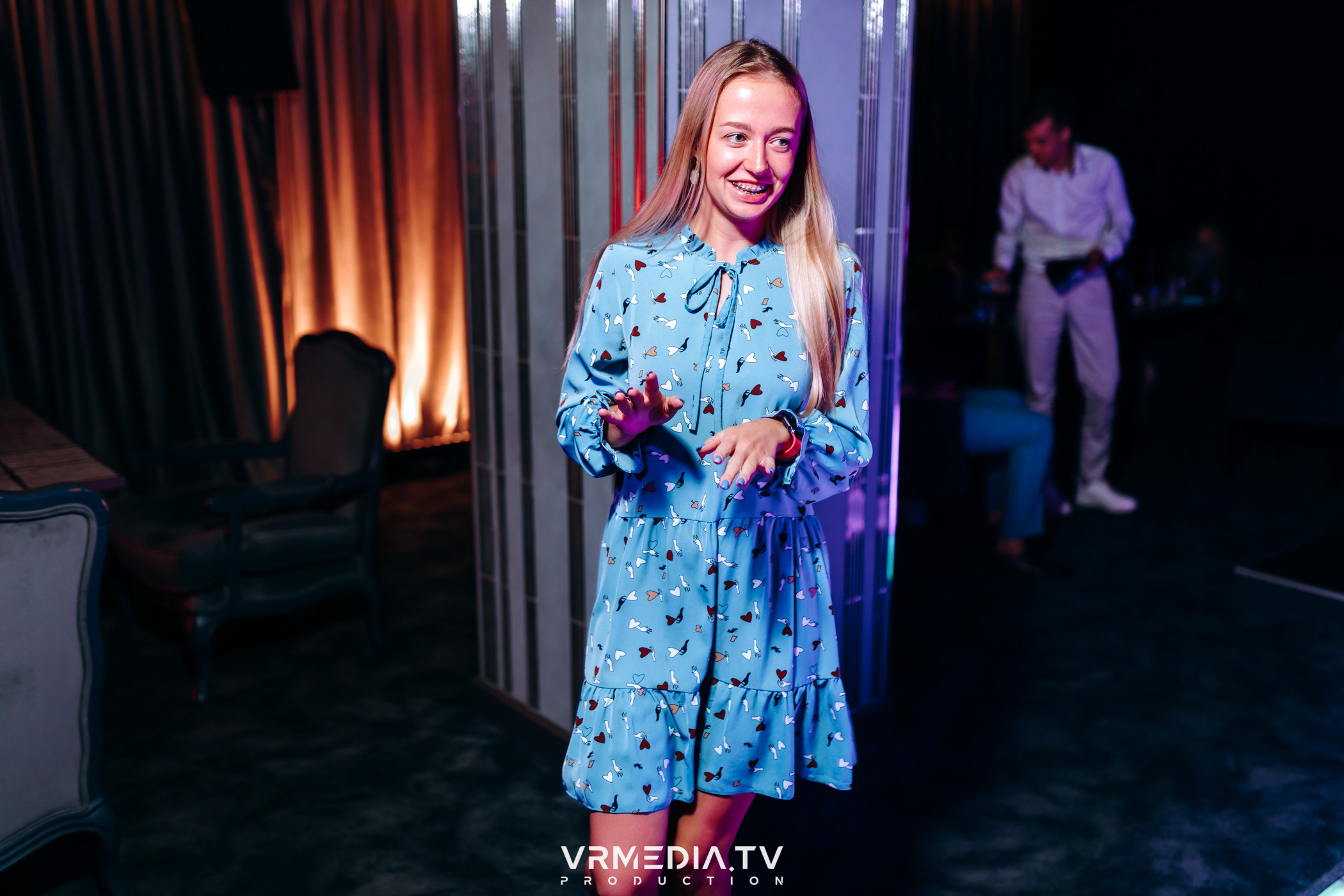 YOU ARE BEAUTIFUL в караоке-баре «Volna»